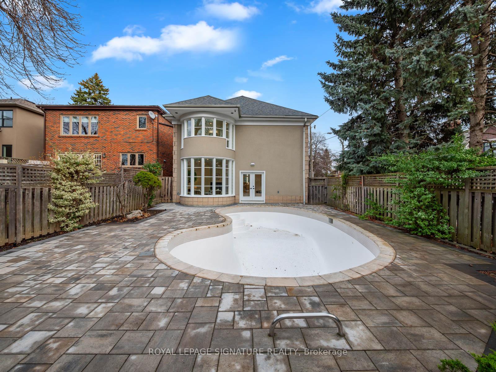 Photo 29 of 61 Bennington Heights Drive, Toronto, Leaside — HOMEH
