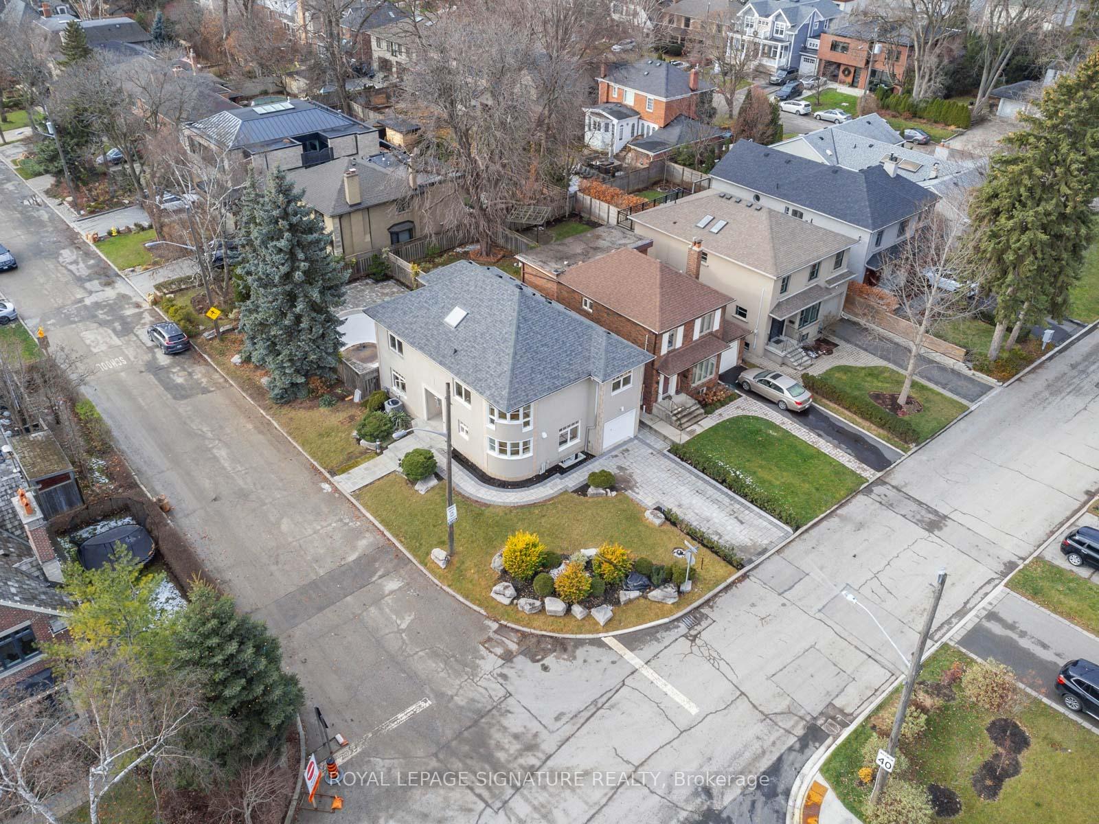 Photo 28 of 61 Bennington Heights Drive, Toronto, Leaside — HOMEH