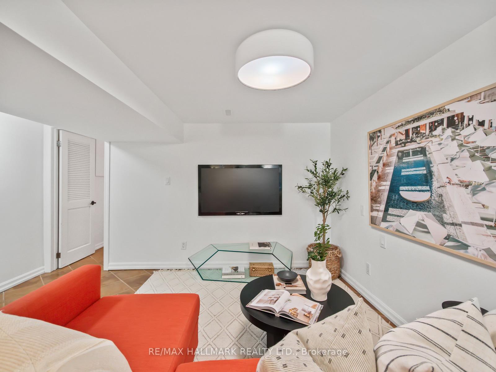 Photo 37 of 92 Wroxeter Avenue, Toronto, Blake-Jones — HOMEH