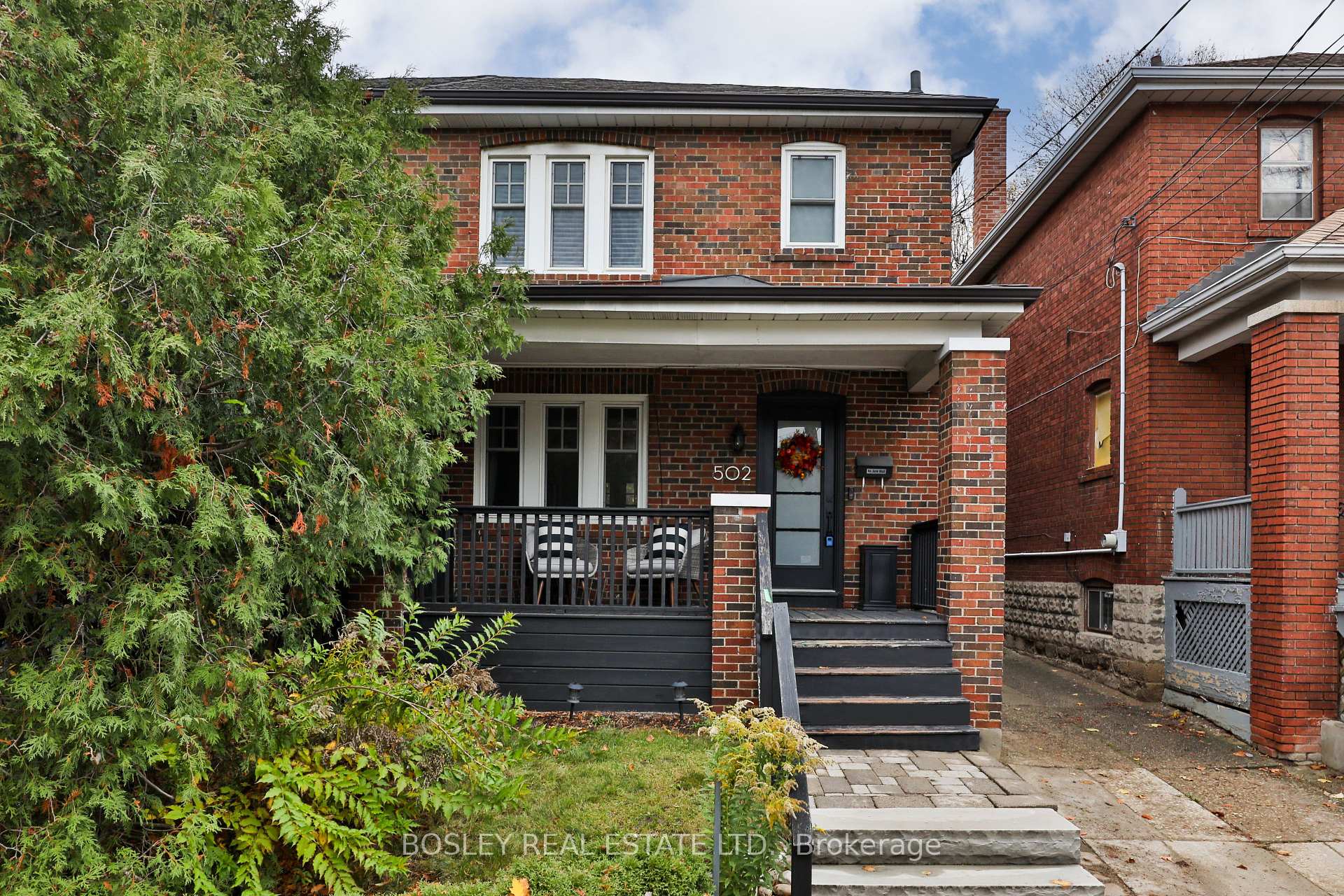 Front of 502 Davisville Avenue