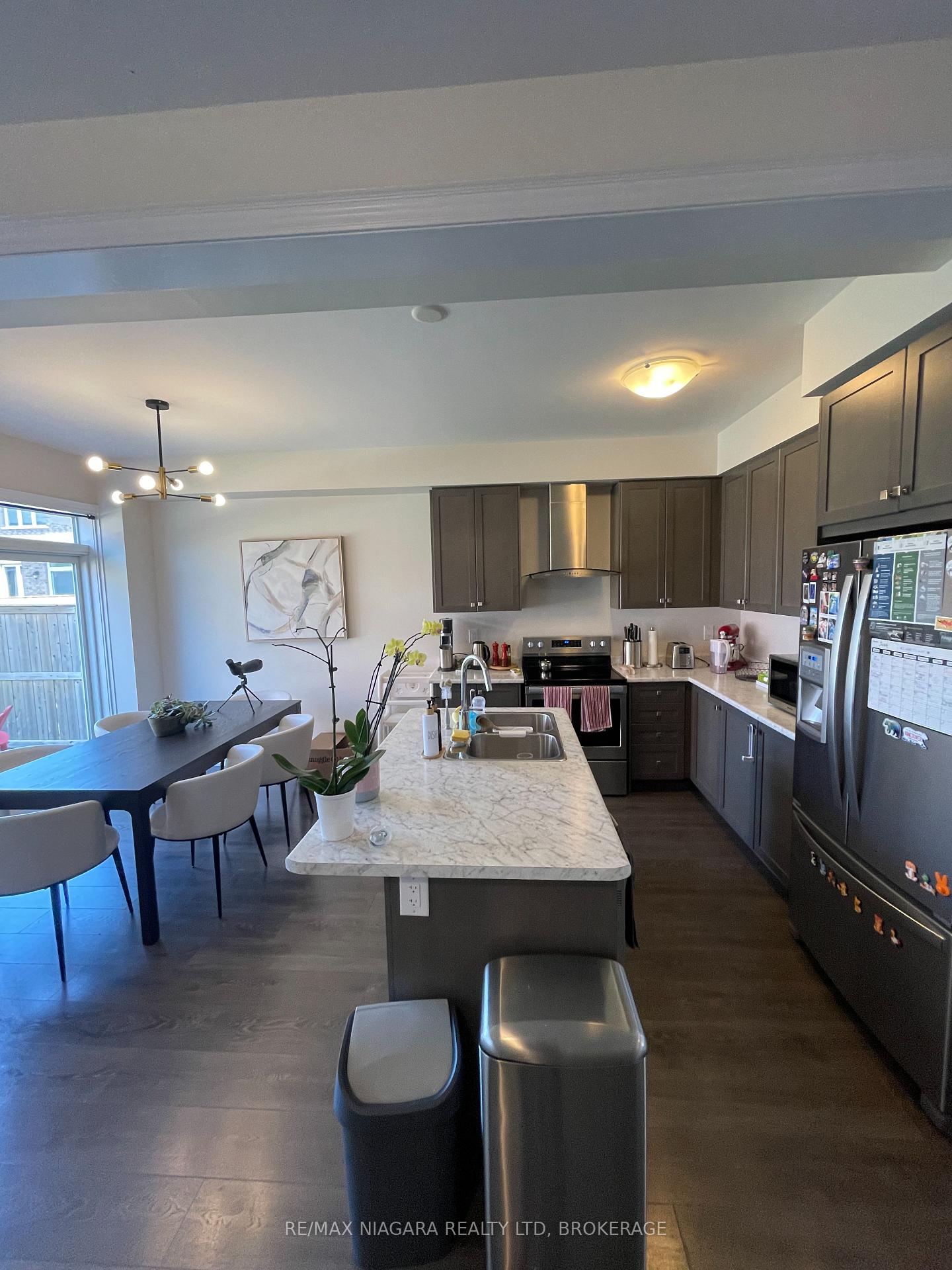 Photo 7 of 19 Legacy Lane, Thorold, Hurricane/Merrittville — HOMEH