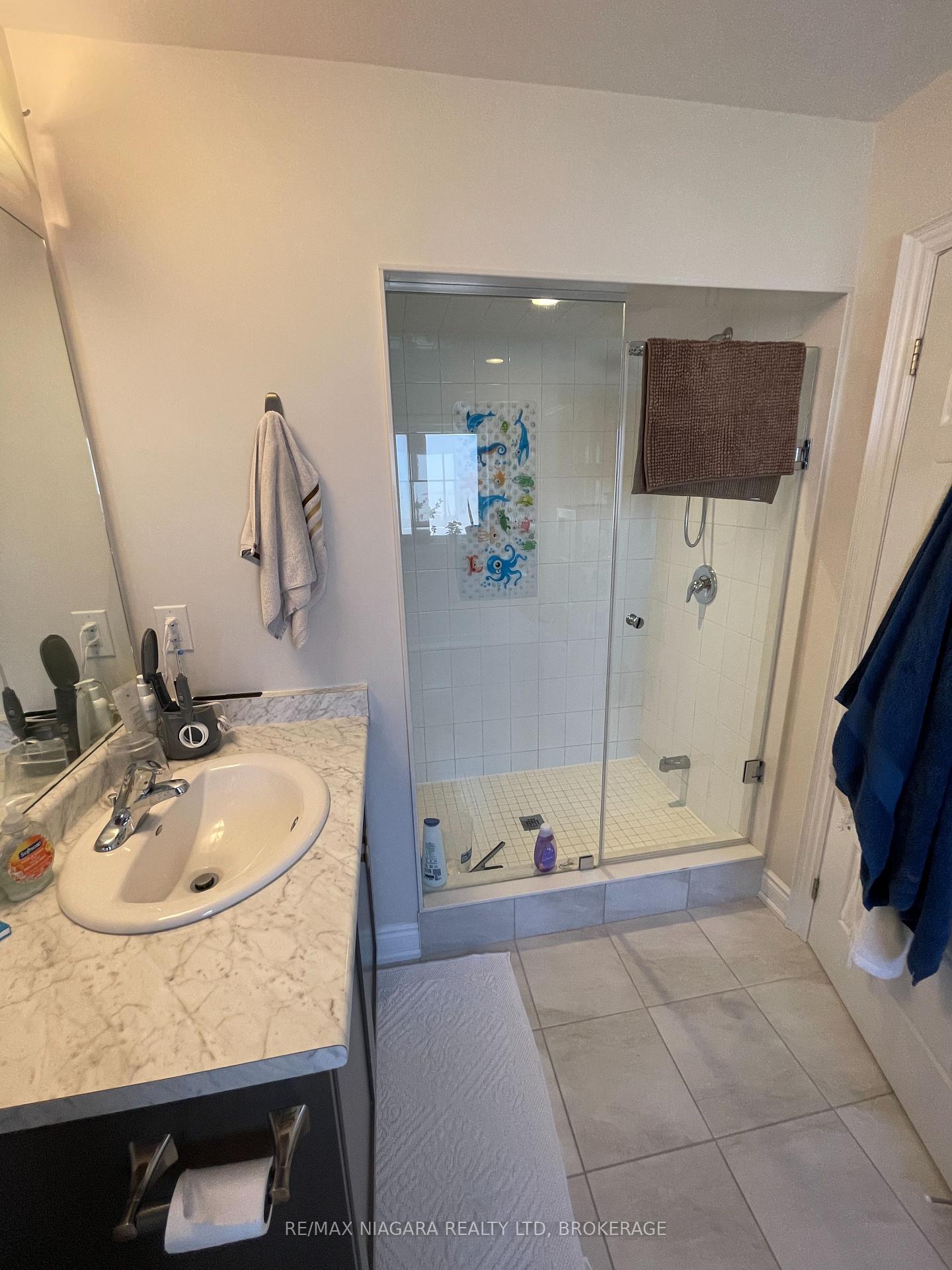 Photo 13 of 19 Legacy Lane, Thorold, Hurricane/Merrittville — HOMEH