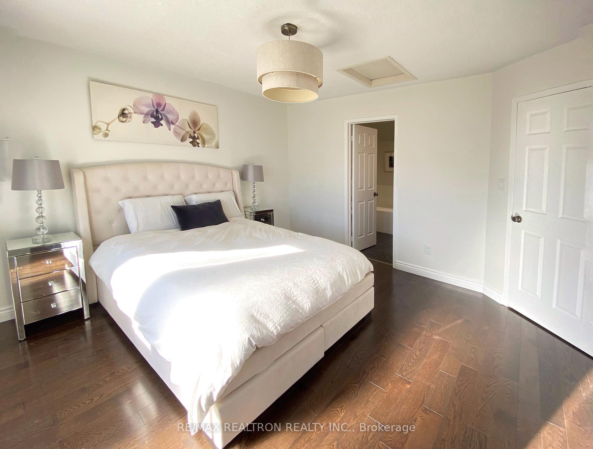 Photo 13 of 27 Flagman Street, Toronto, East End-Danforth — HOMEH