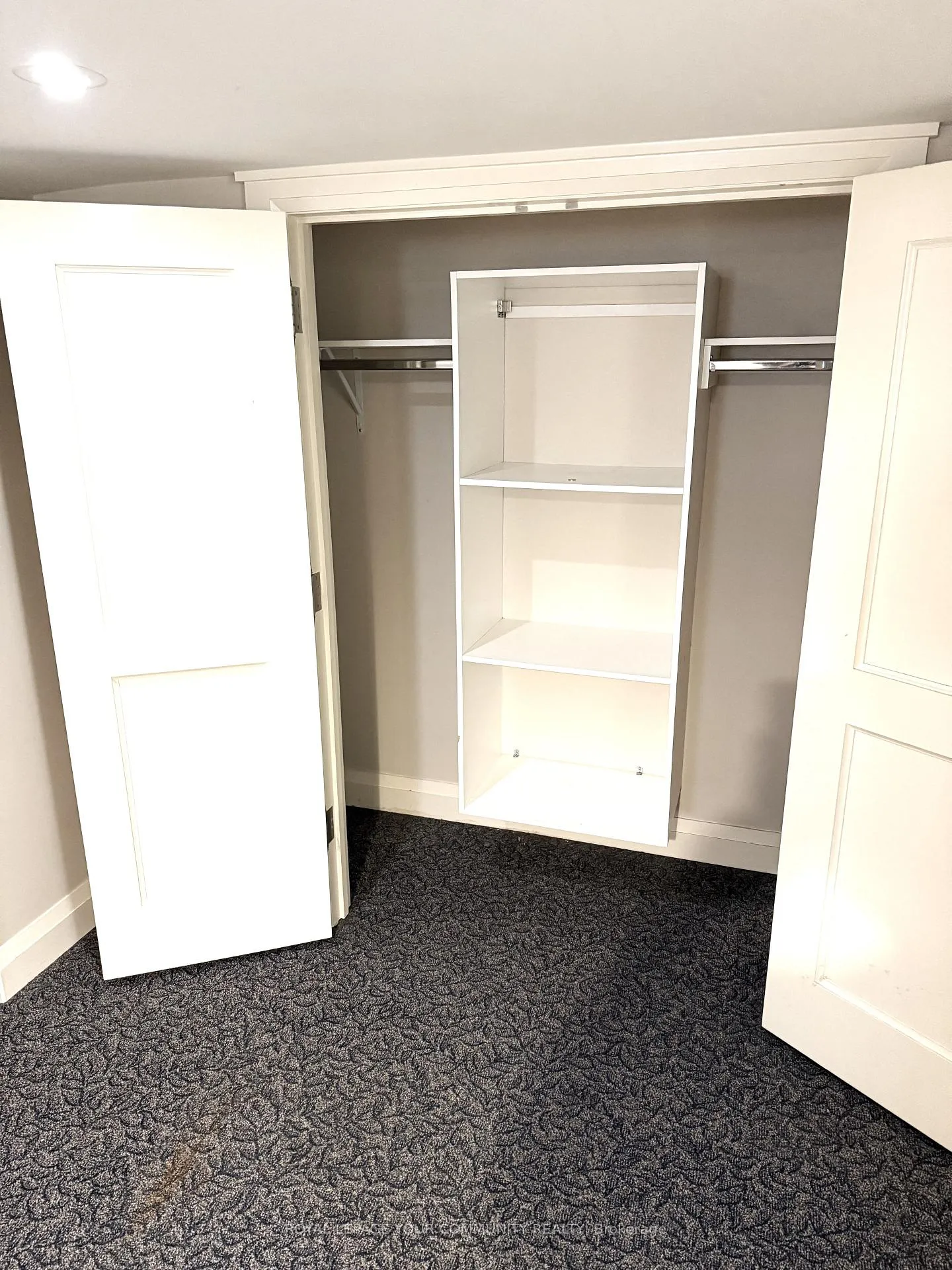 Photo 5 of Unit Lower Unit, 251 Floyd Avenue, Toronto, Danforth Village-East York — HOMEH