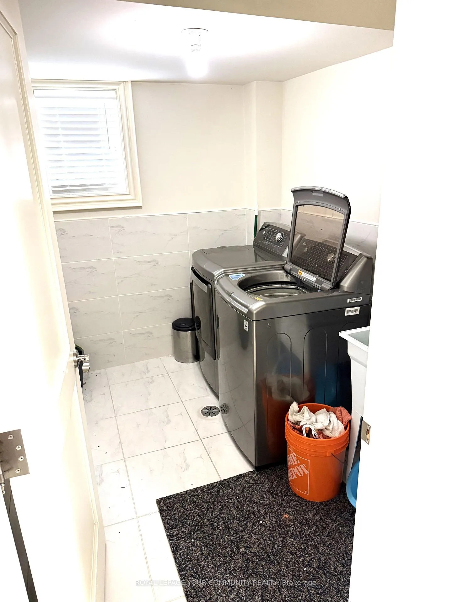 Photo 6 of Unit Lower Unit, 251 Floyd Avenue, Toronto, Danforth Village-East York — HOMEH