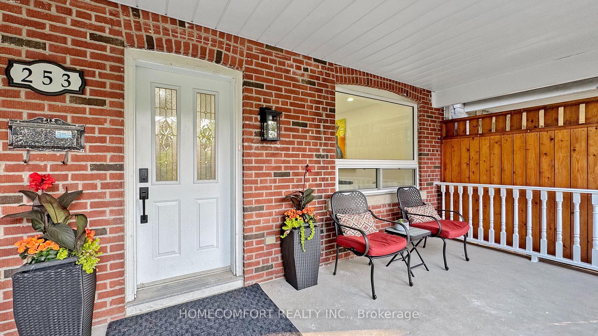 Photo 3 of 253 Fulton Avenue, Toronto, Playter Estates-Danforth — HOMEH