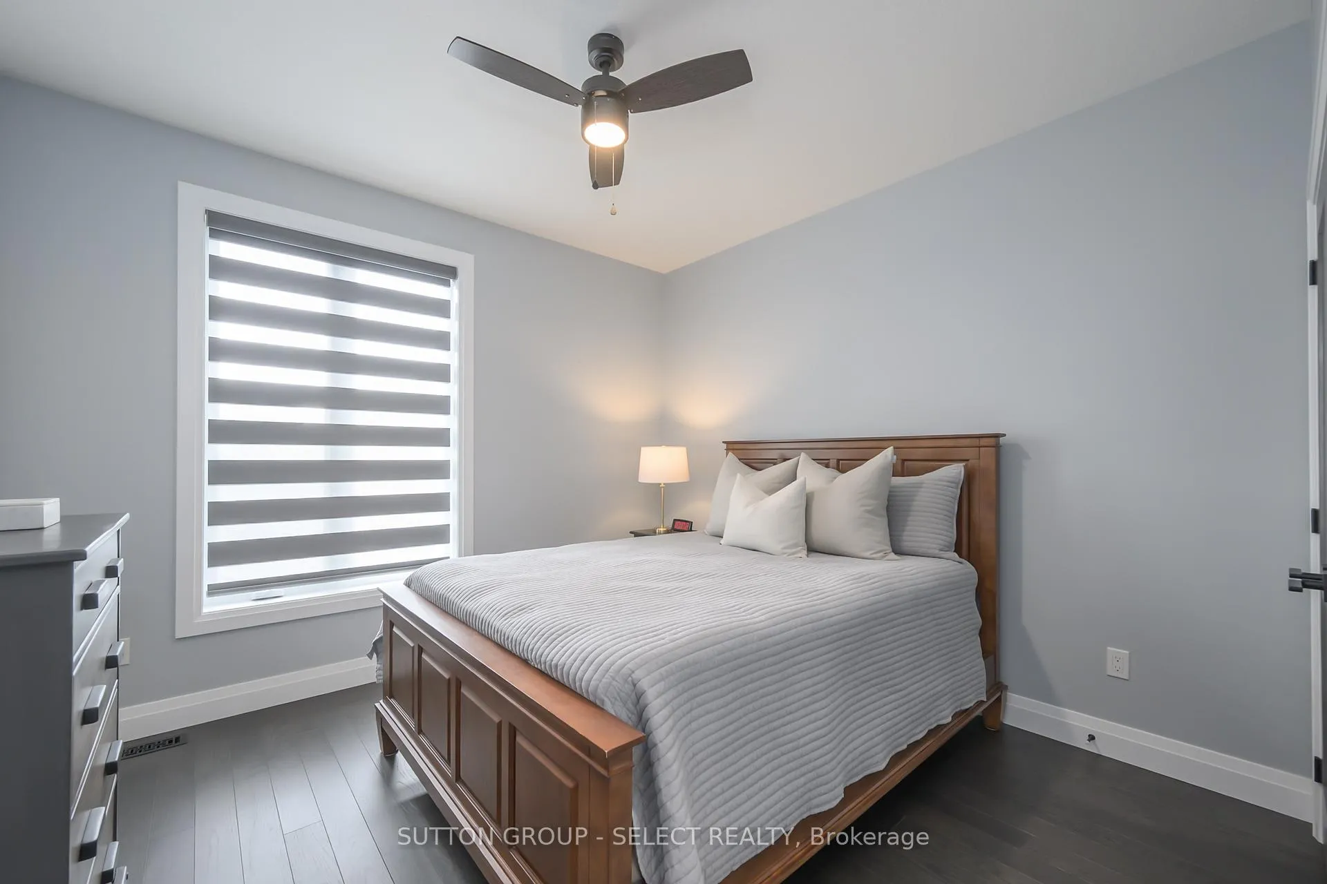 Photo 17 of 697 Barker Street, Strathroy-Caradoc, Mount Brydges — HOMEH