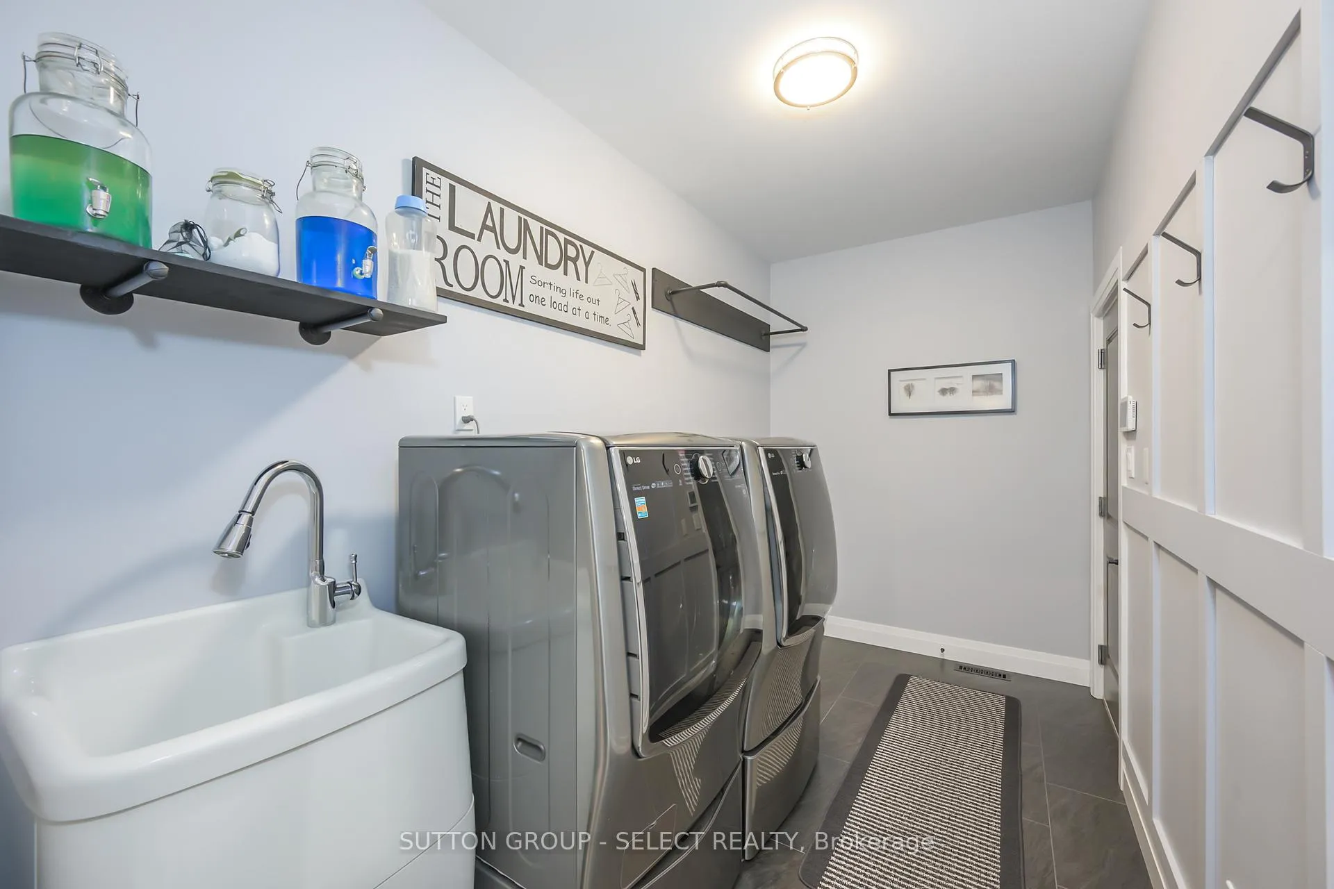 Photo 18 of 697 Barker Street, Strathroy-Caradoc, Mount Brydges — HOMEH