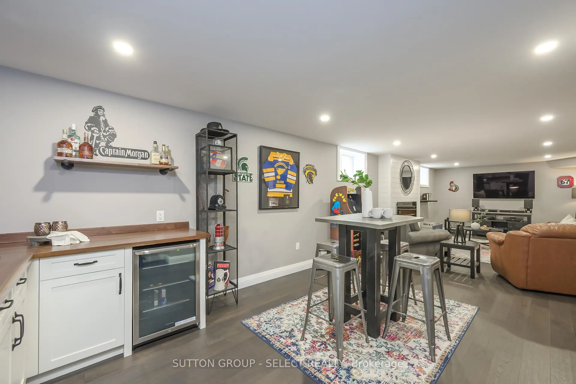 Photo 19 of 697 Barker Street, Strathroy-Caradoc, Mount Brydges — HOMEH