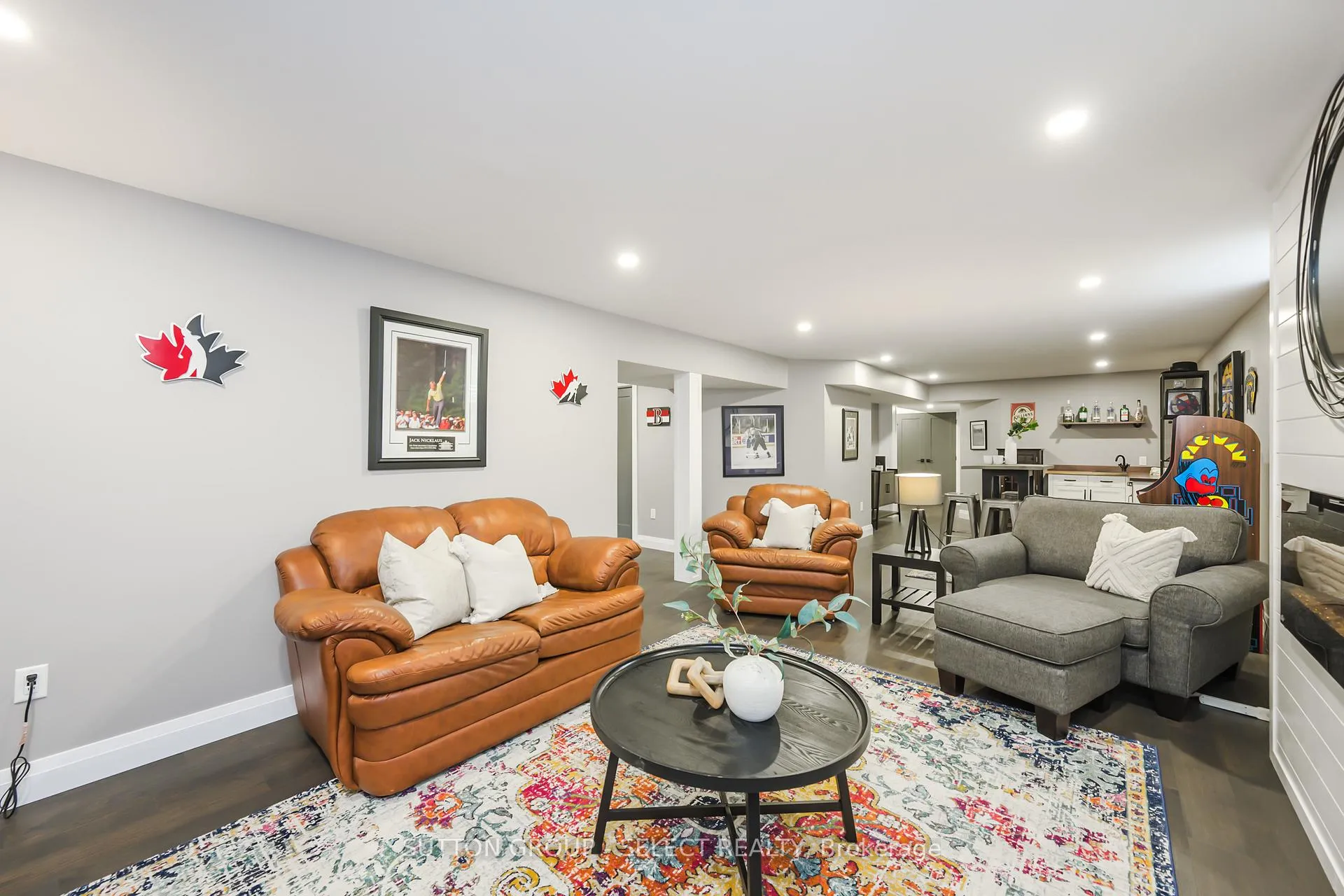 Photo 24 of 697 Barker Street, Strathroy-Caradoc, Mount Brydges — HOMEH