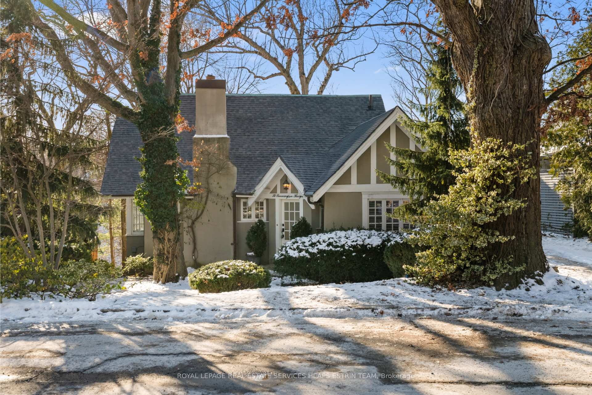 Photo 1 of 30 Bennington Heights Drive, Toronto, Leaside — HOMEH