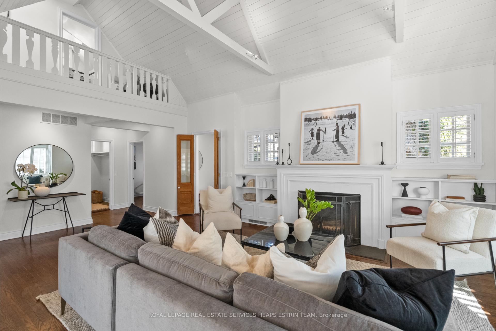 Photo 6 of 30 Bennington Heights Drive, Toronto, Leaside — HOMEH