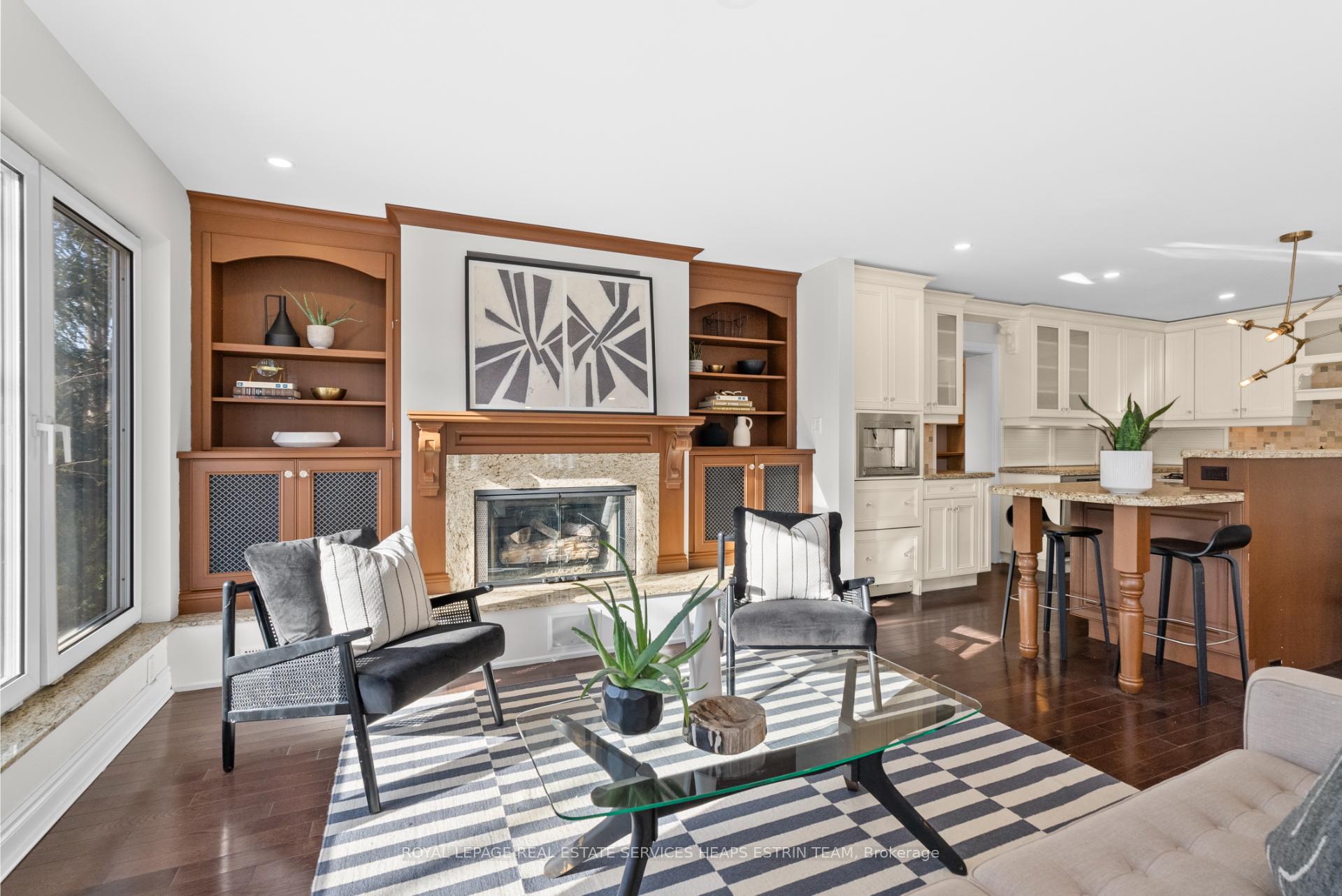 Photo 10 of 30 Bennington Heights Drive, Toronto, Leaside — HOMEH