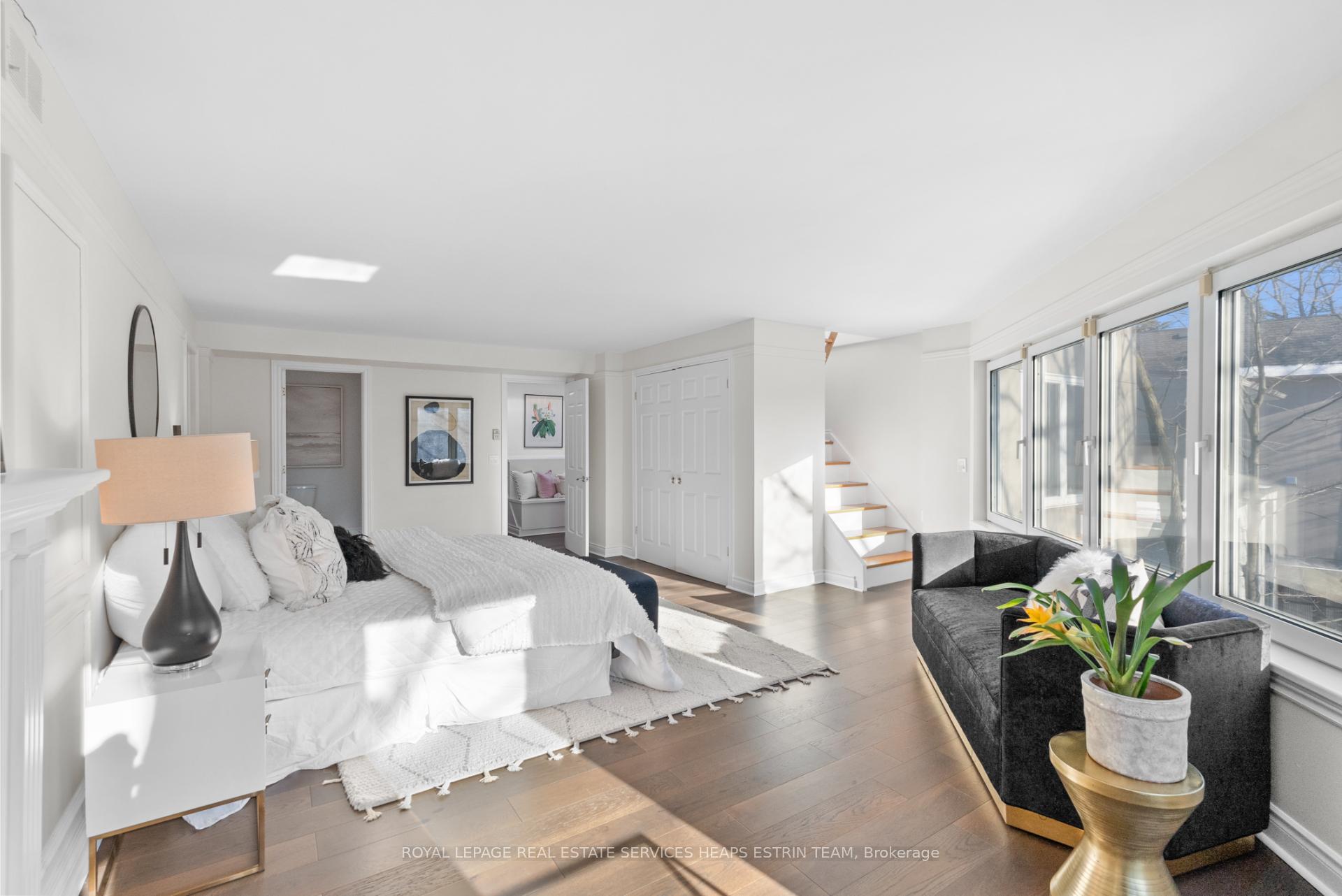 Photo 15 of 30 Bennington Heights Drive, Toronto, Leaside — HOMEH