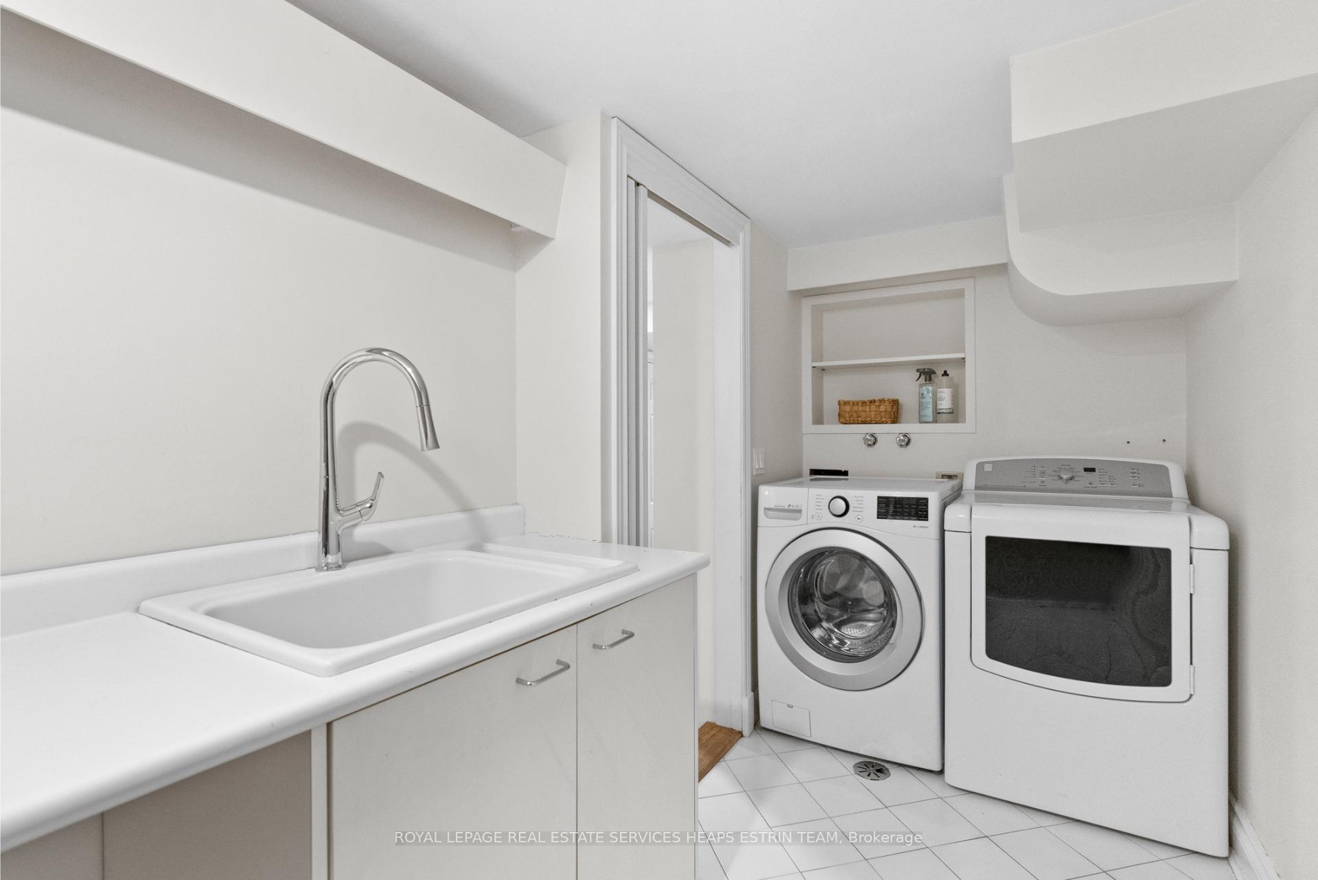 Photo 23 of 30 Bennington Heights Drive, Toronto, Leaside — HOMEH