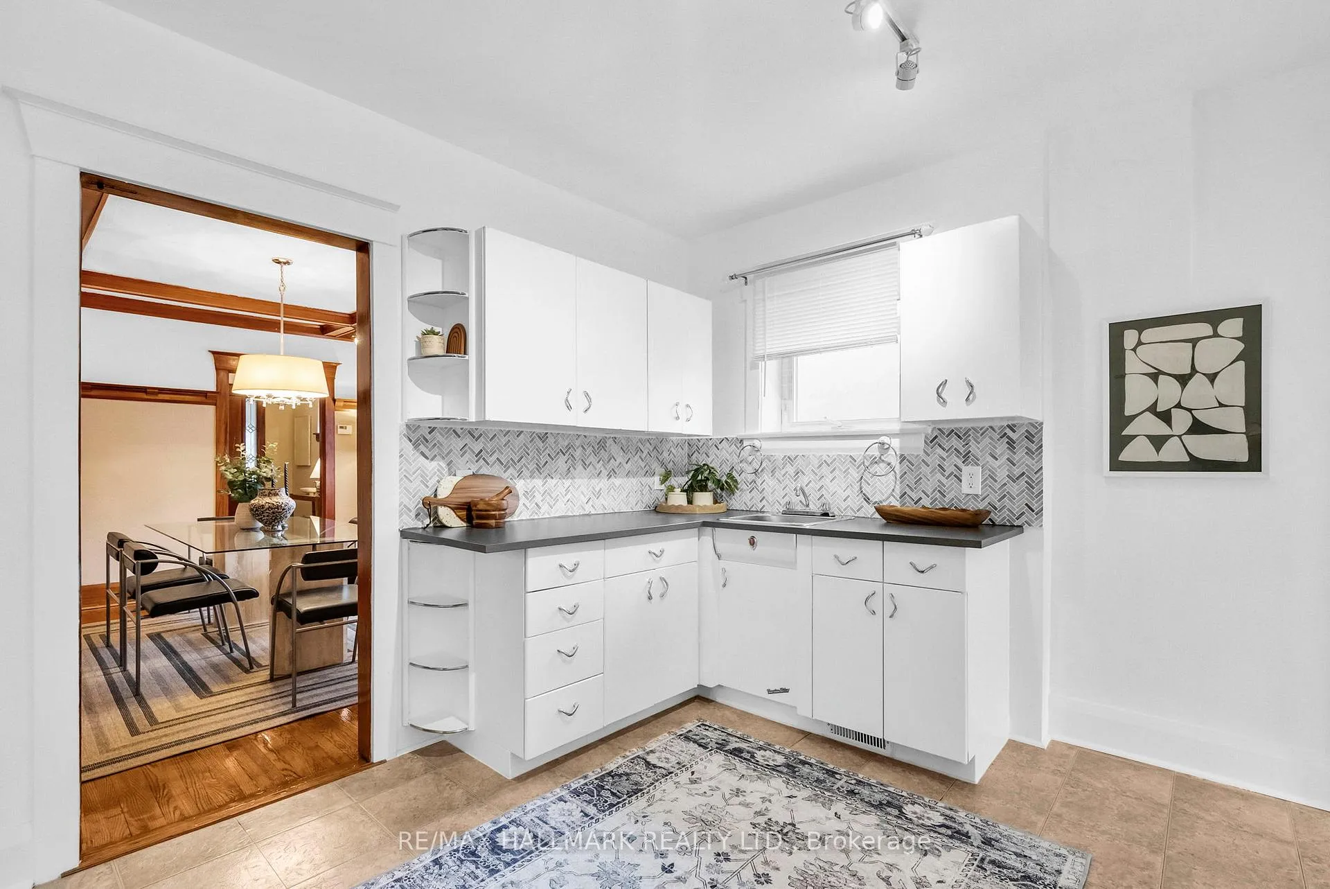 Photo 16 of 2099 Gerrard Street E, Toronto, East End-Danforth — HOMEH
