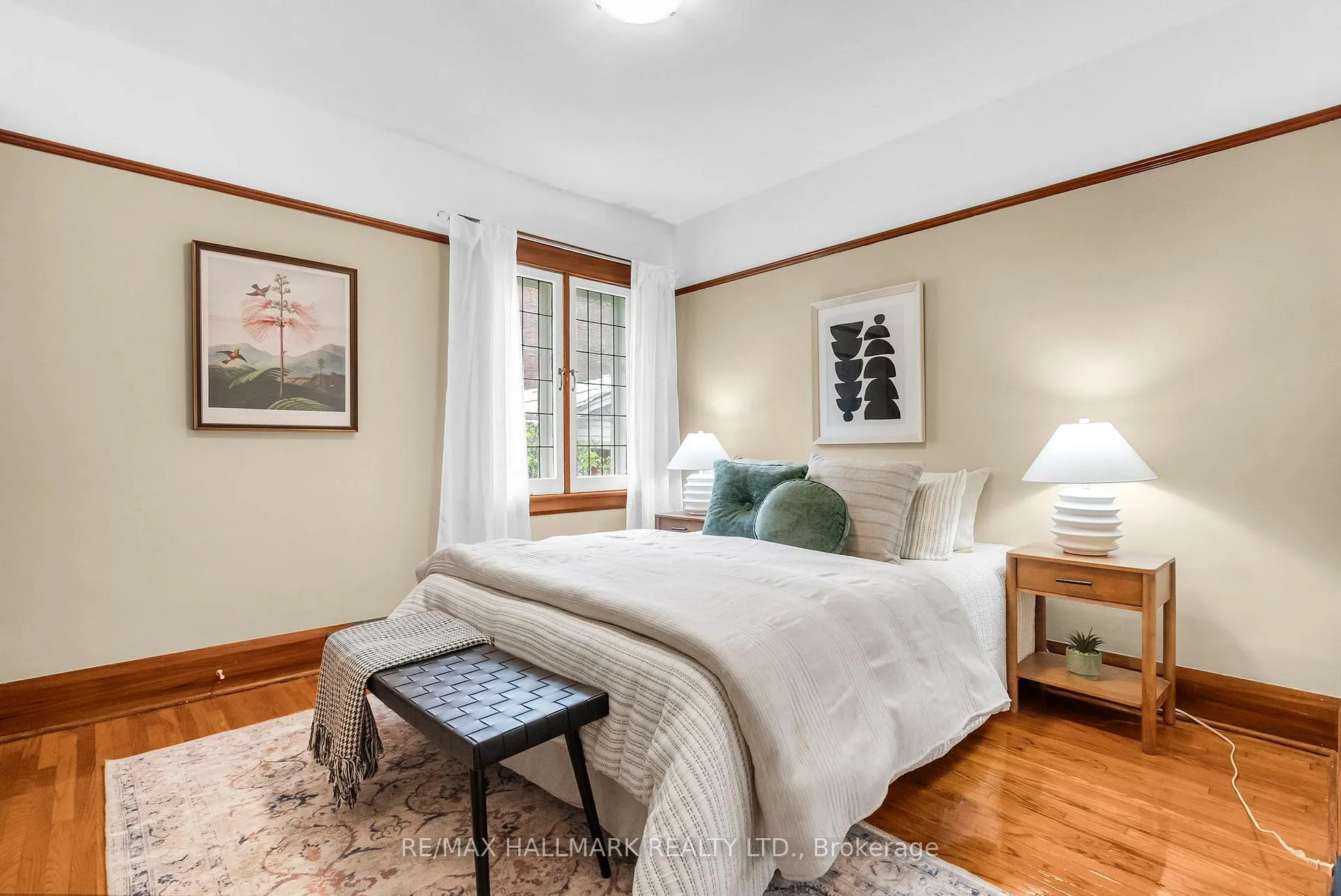 Photo 22 of 2099 Gerrard Street E, Toronto, East End-Danforth — HOMEH