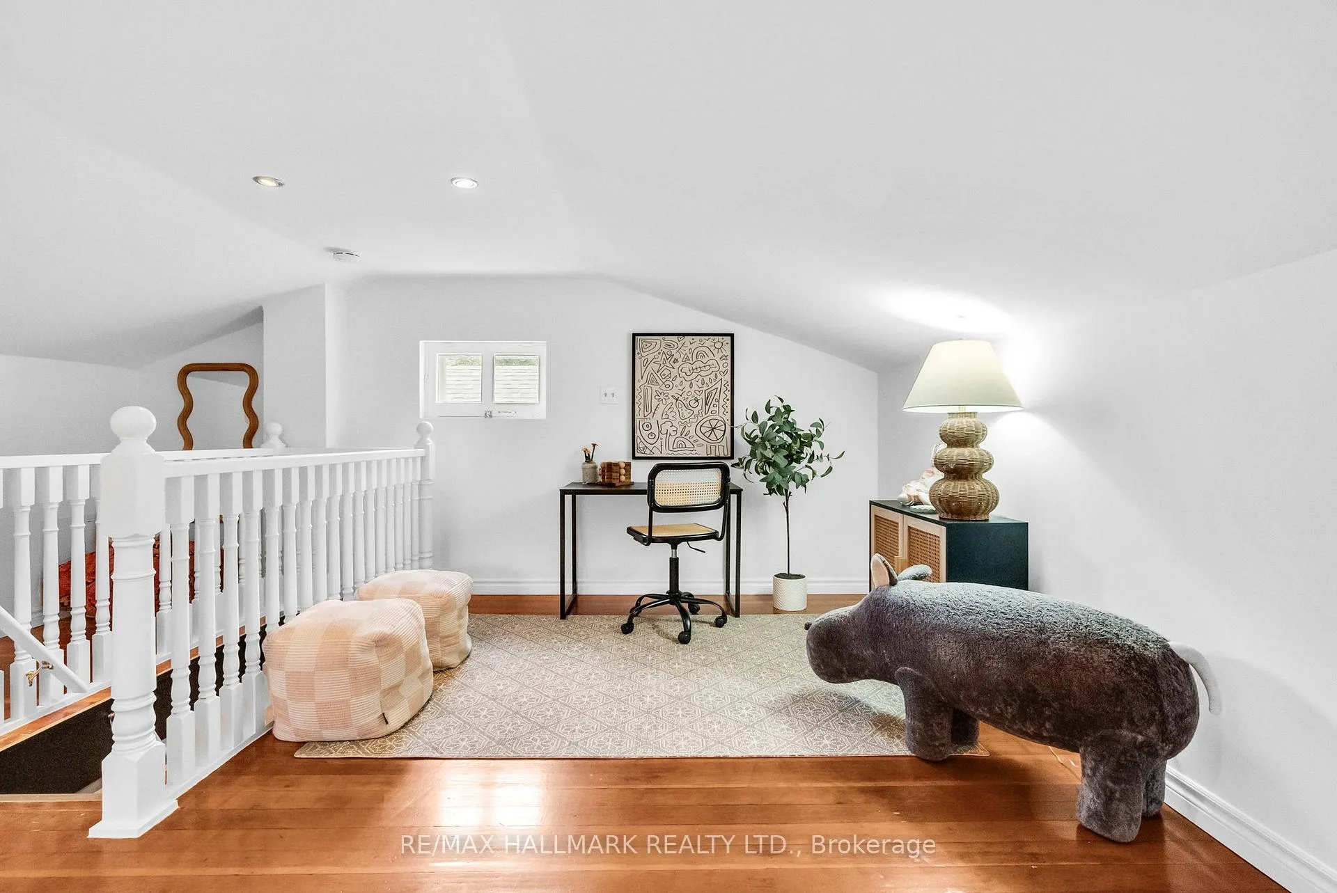 Photo 30 of 2099 Gerrard Street E, Toronto, East End-Danforth — HOMEH