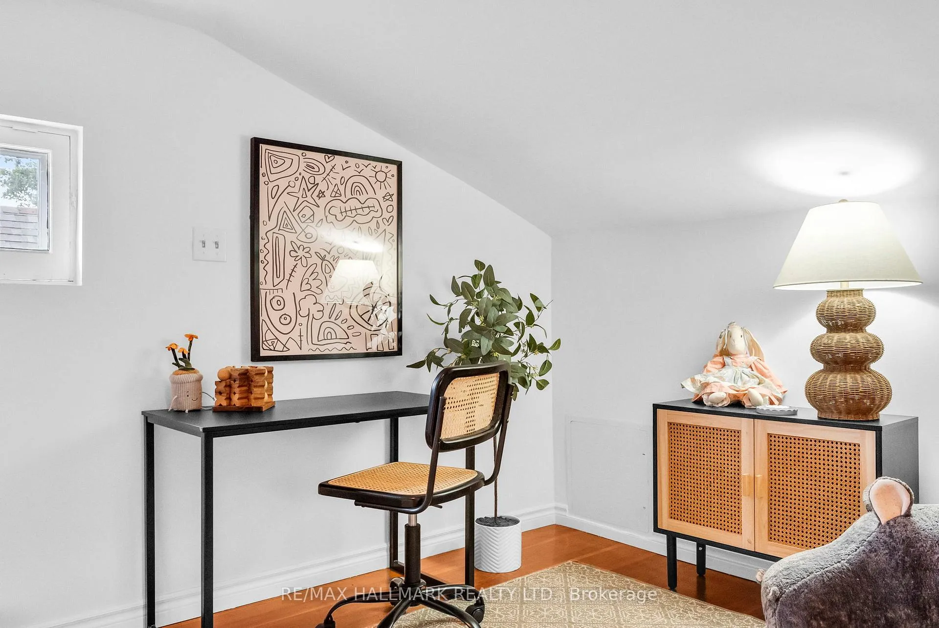 Photo 34 of 2099 Gerrard Street E, Toronto, East End-Danforth — HOMEH