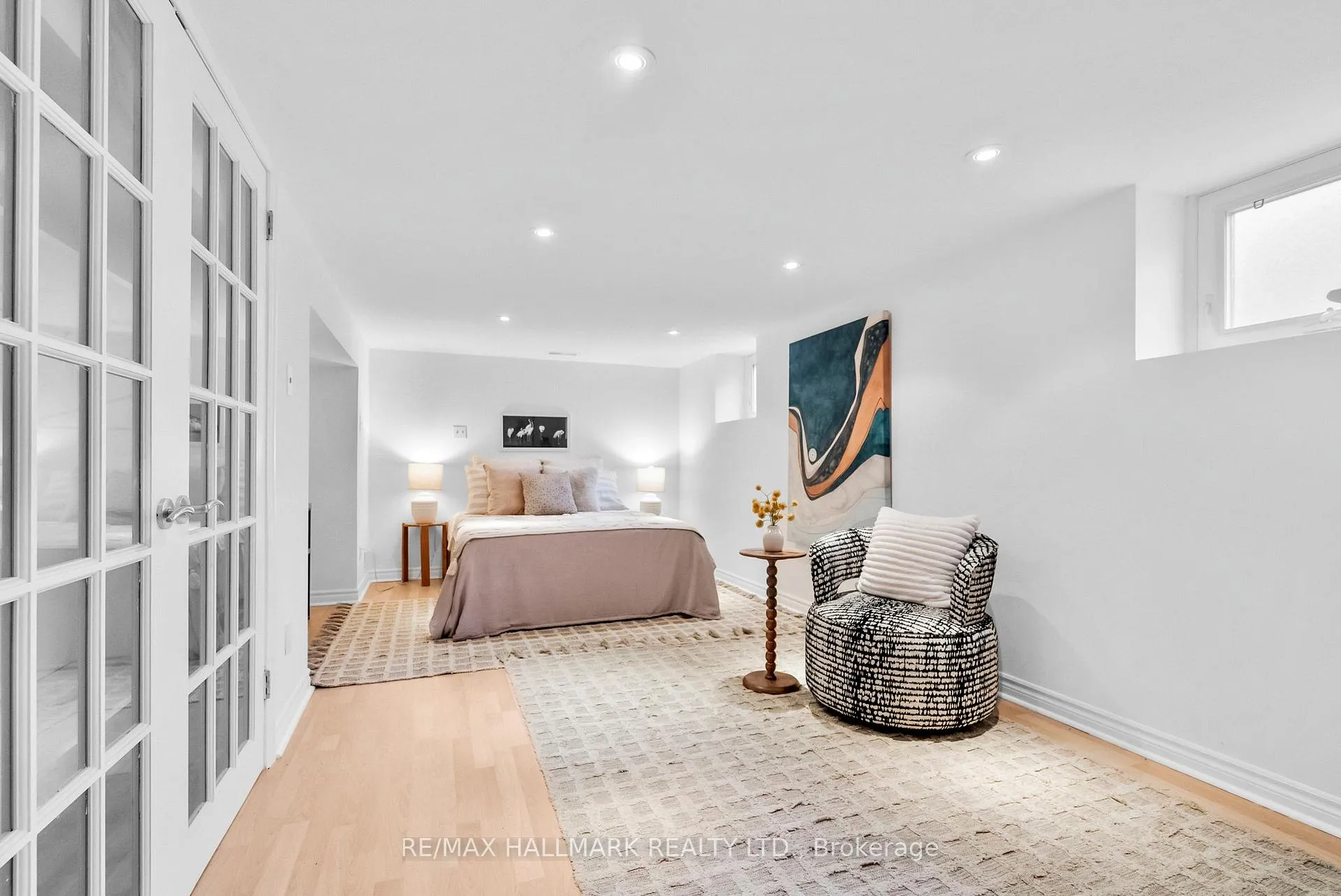 Photo 36 of 2099 Gerrard Street E, Toronto, East End-Danforth — HOMEH