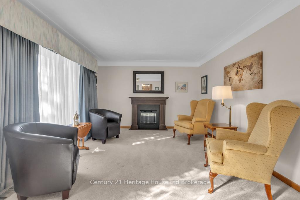 Photo 5 of 12 Camdon Court, Tillsonburg — HOMEH