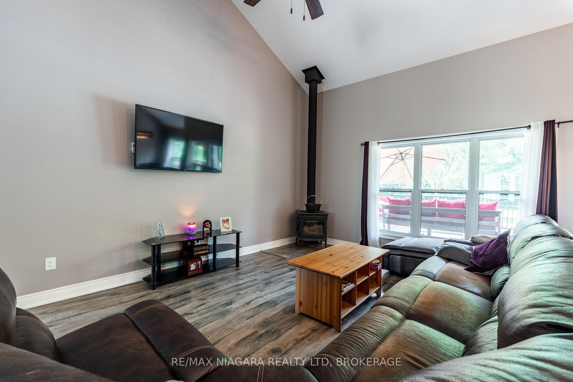 Photo 8 of 1892 Turner Road, Thorold, Hurricane/Merrittville — HOMEH