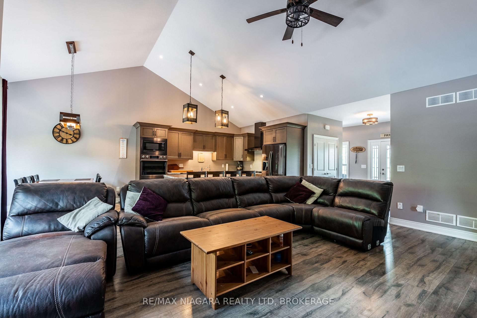 Photo 9 of 1892 Turner Road, Thorold, Hurricane/Merrittville — HOMEH