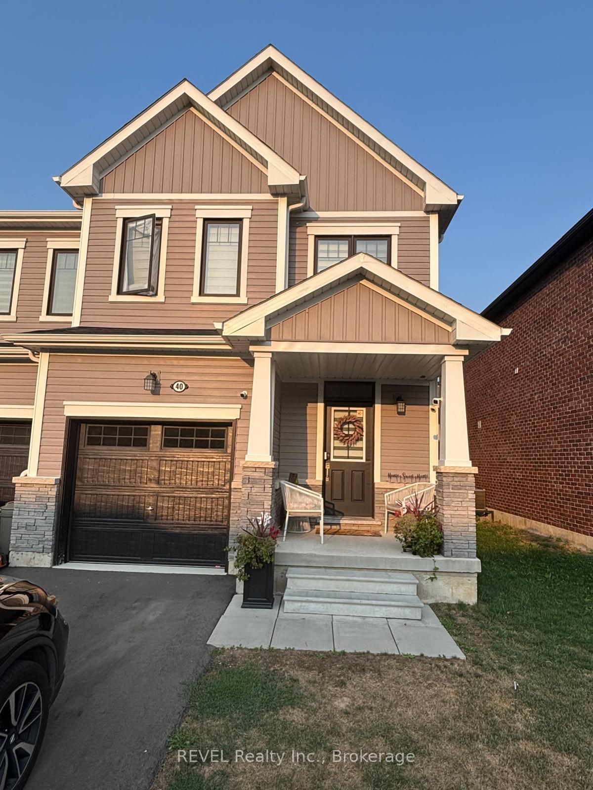 Front of 40 Sugar May Avenue