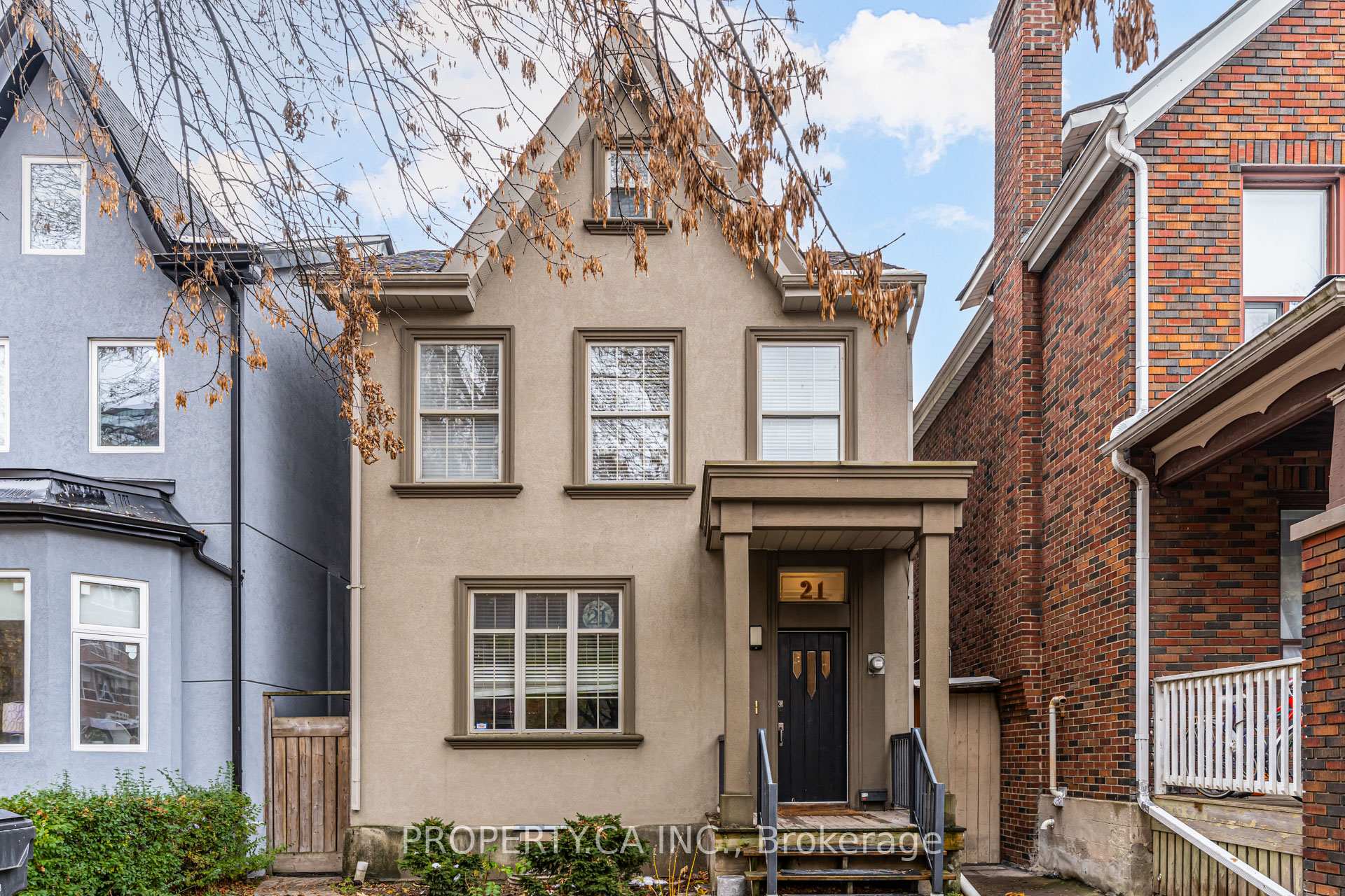 Front of Unit Upper, 21 D'arcy Street
