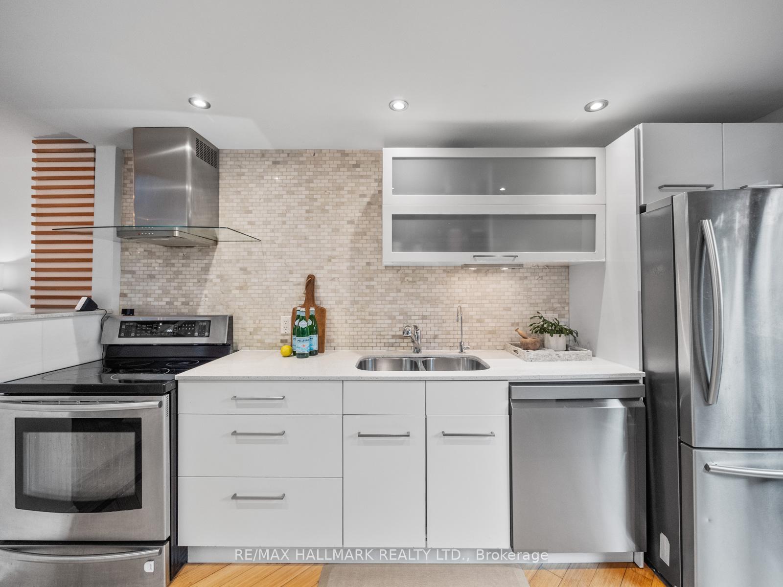 Photo 11 of 69 De Grassi Street, Toronto, South Riverdale — HOMEH