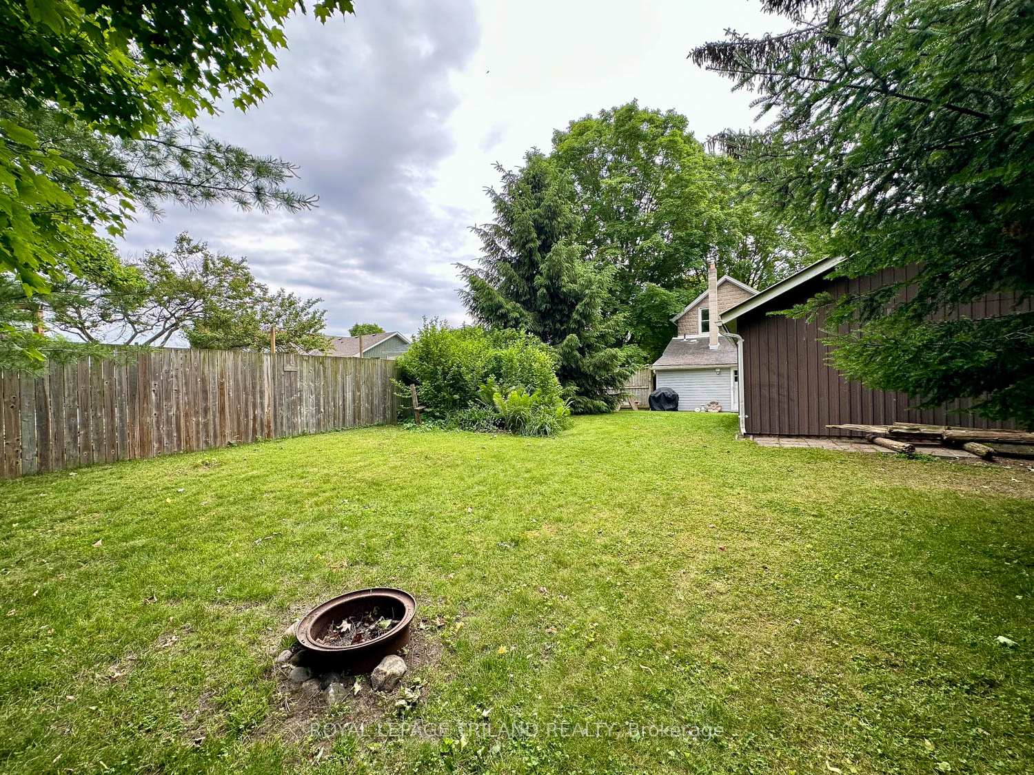 Photo 6 of 173 Centre Street E, Strathroy-Caradoc, NE — HOMEH