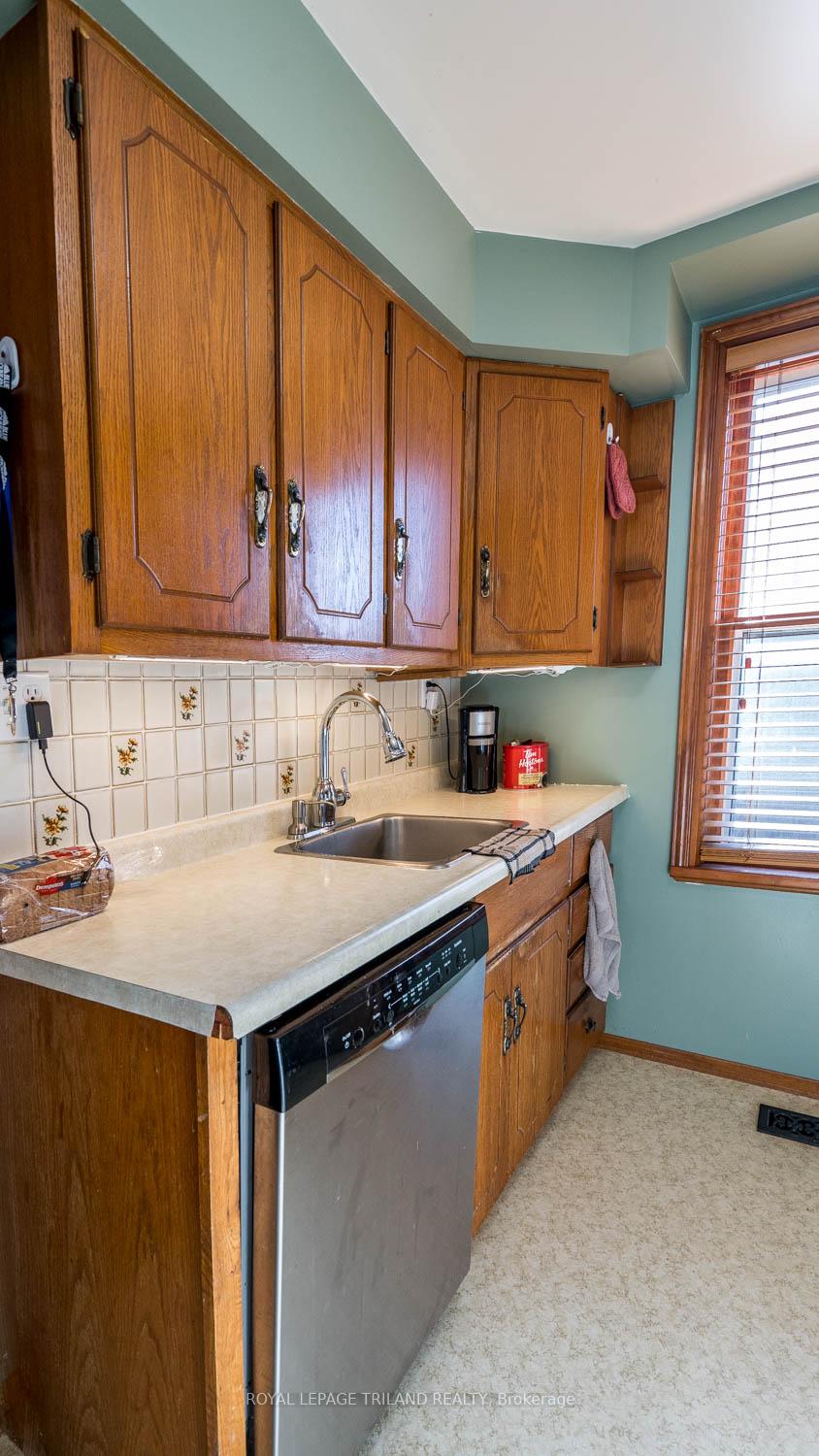 Photo 10 of 173 Centre Street E, Strathroy-Caradoc, NE — HOMEH