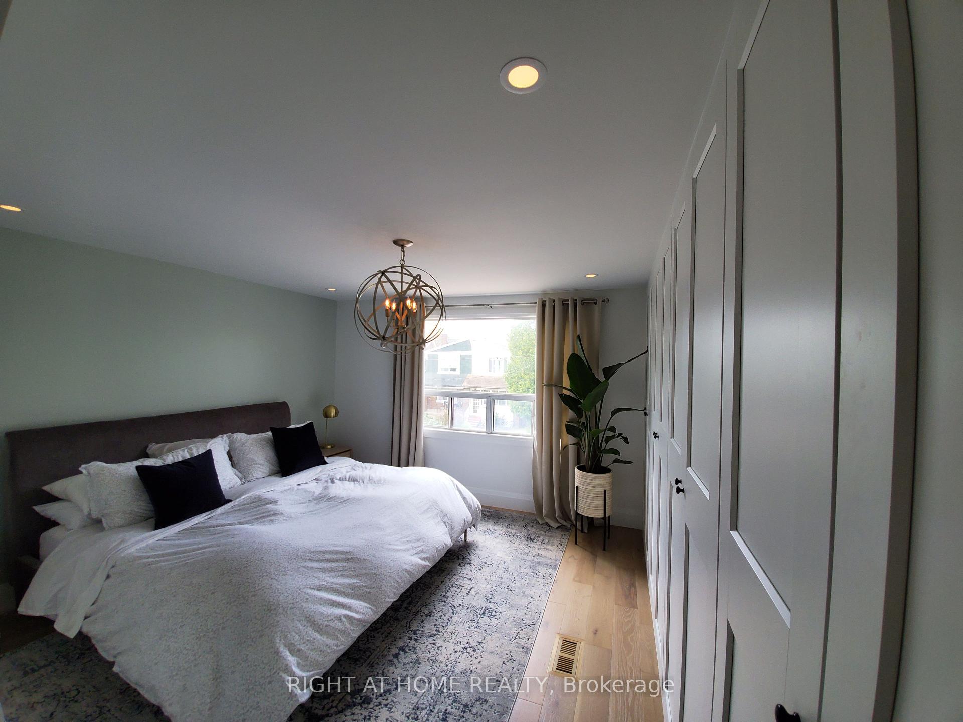 Photo 12 of 270 Glebeholme Boulevard, Toronto, Danforth — HOMEH
