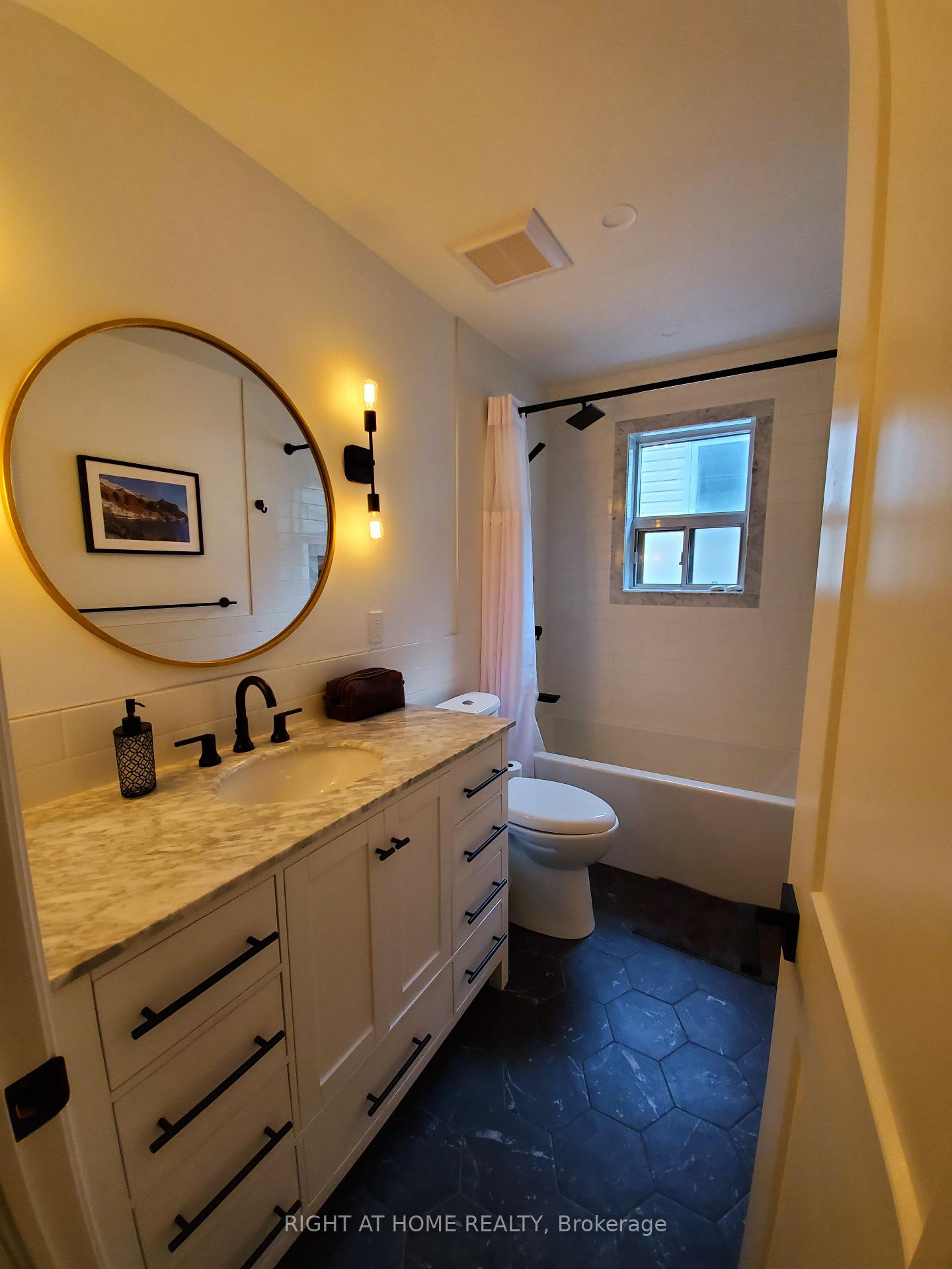 Photo 13 of 270 Glebeholme Boulevard, Toronto, Danforth — HOMEH