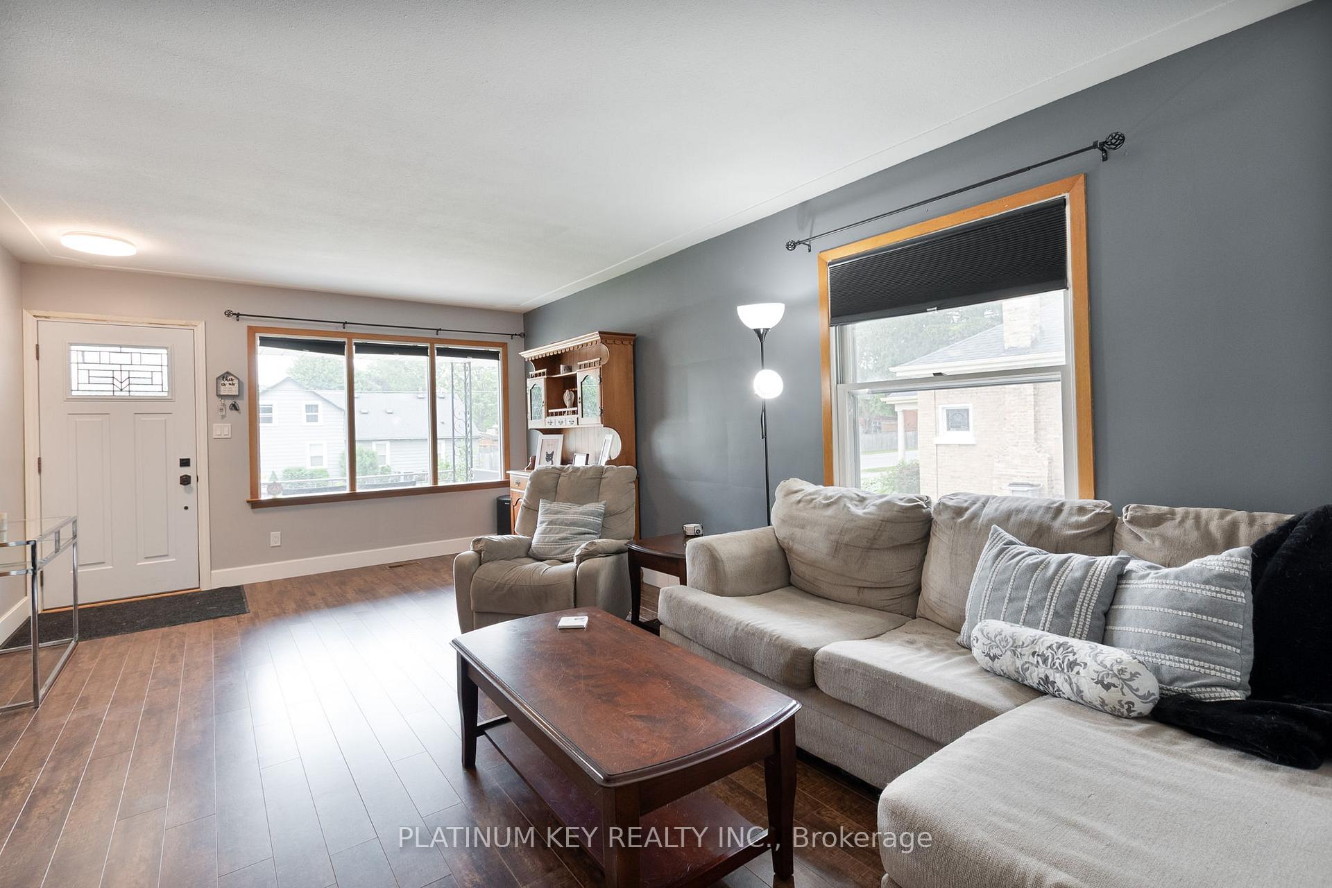 Photo 7 of 108 Mckellar Street, Strathroy-Caradoc, SW — HOMEH