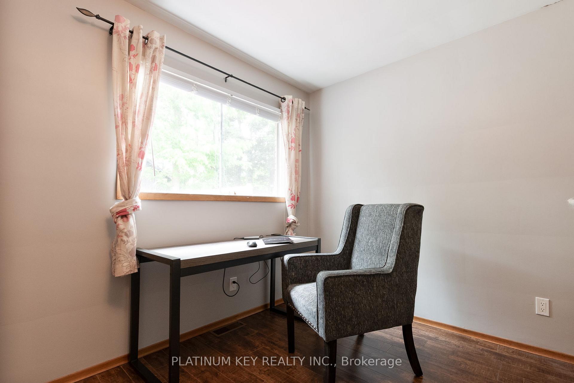 Photo 16 of 108 Mckellar Street, Strathroy-Caradoc, SW — HOMEH