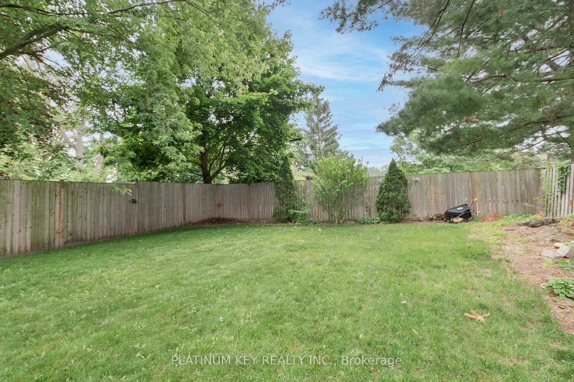 Photo 21 of 108 Mckellar Street, Strathroy-Caradoc, SW — HOMEH