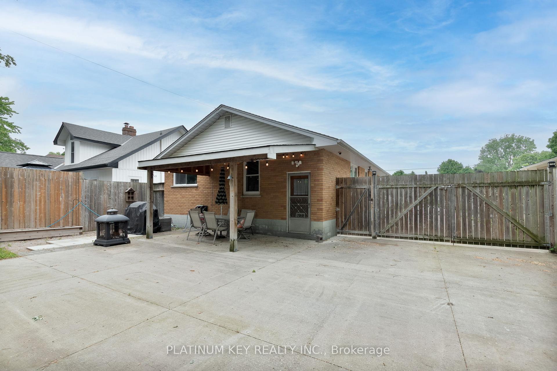Photo 24 of 108 Mckellar Street, Strathroy-Caradoc, SW — HOMEH