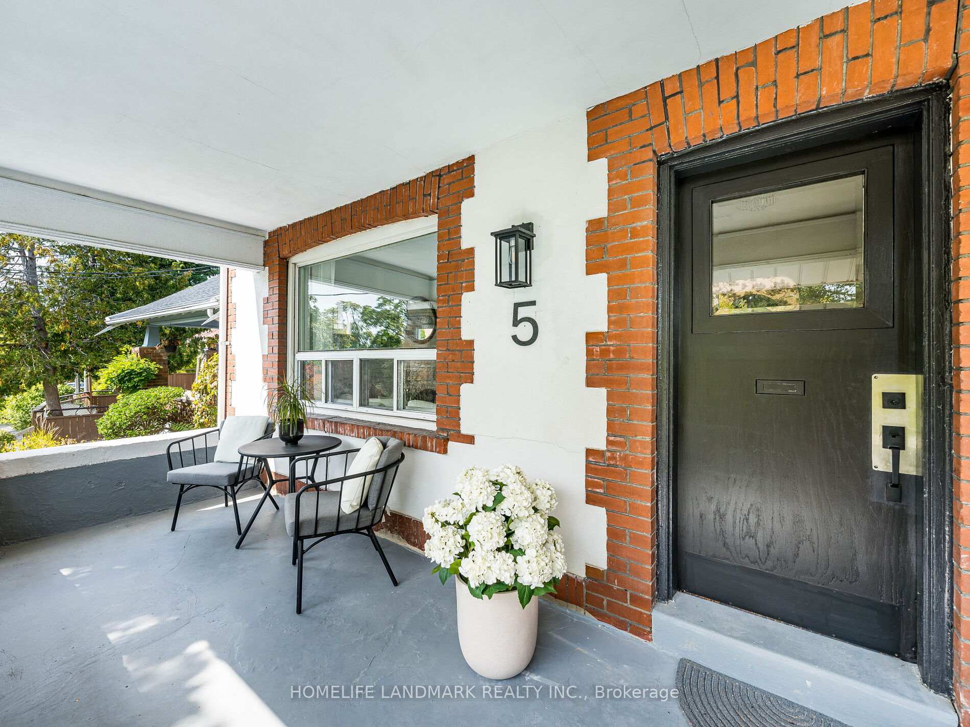 Photo 6 of 5 Beachview Crescent, Toronto, East End-Danforth — HOMEH