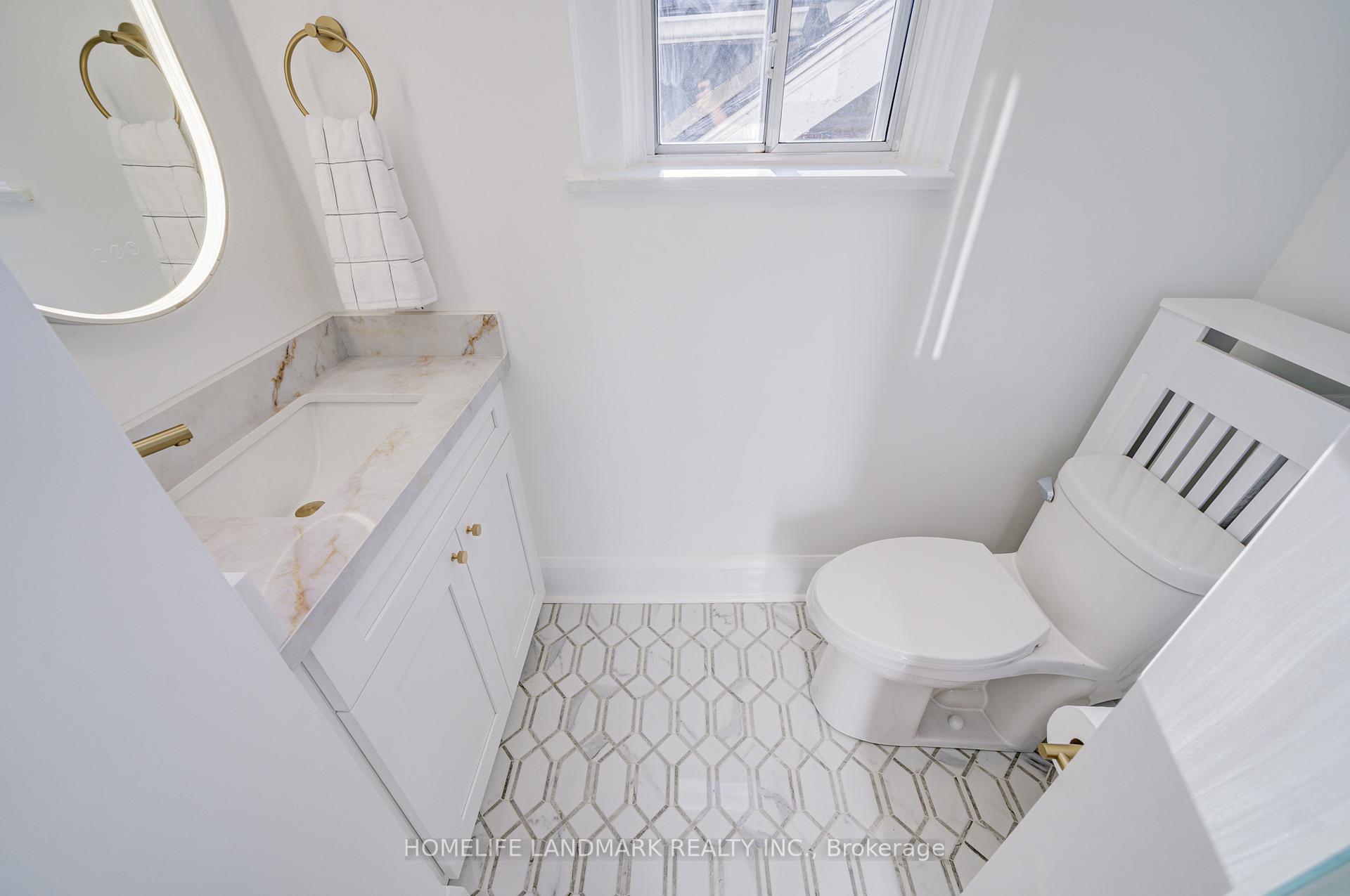 Photo 34 of 5 Beachview Crescent, Toronto, East End-Danforth — HOMEH