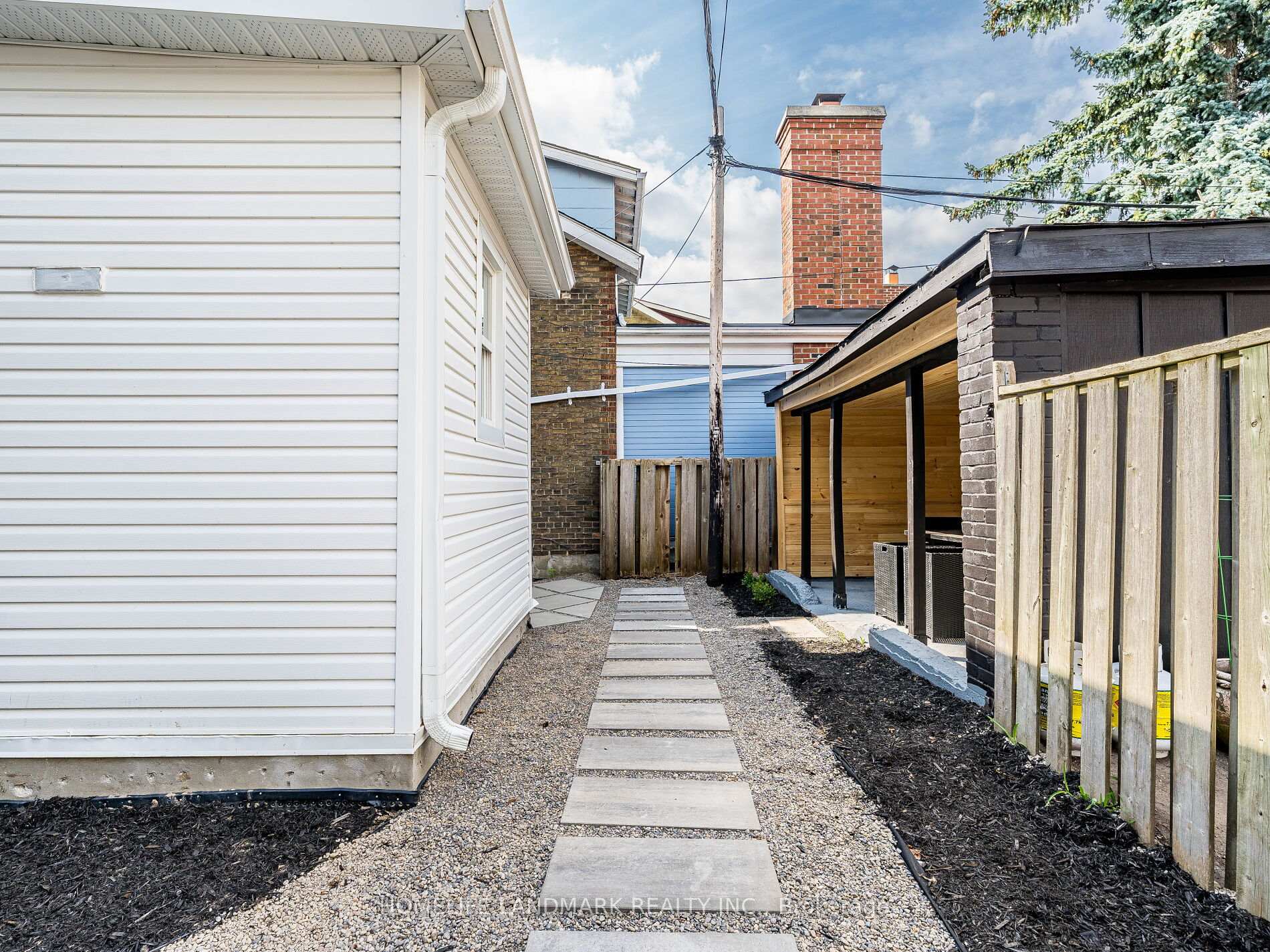 Photo 45 of 5 Beachview Crescent, Toronto, East End-Danforth — HOMEH