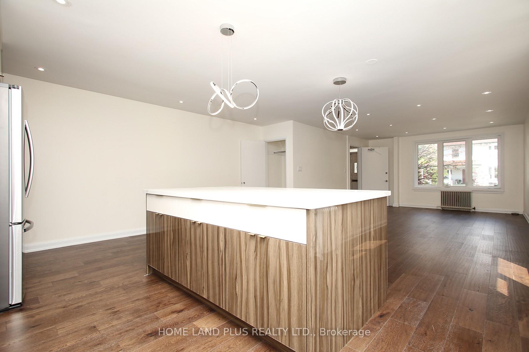 Photo 10 of Unit Unit 1, 619 Merton Street, Toronto, Mount Pleasant East — HOMEH
