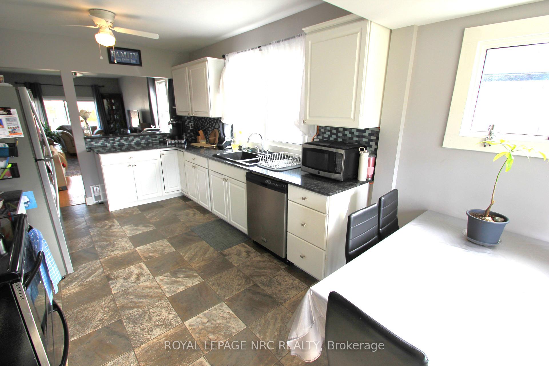 Photo 8 of 55 Sullivan Avenue, Thorold, Thorold Downtown — HOMEH