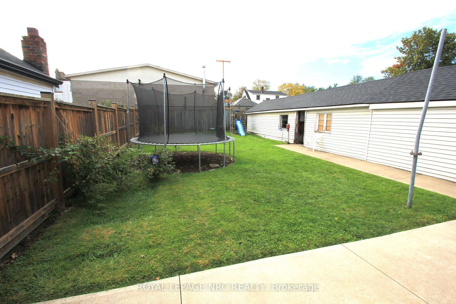 Photo 24 of 55 Sullivan Avenue, Thorold, Thorold Downtown — HOMEH
