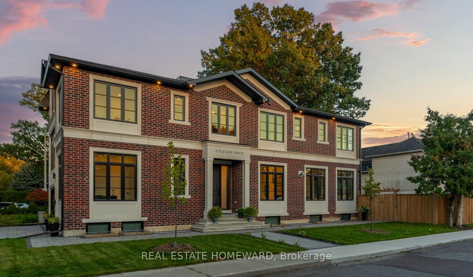 Photo 2 of 5 Taylor Drive, Toronto, East York — HOMEH
