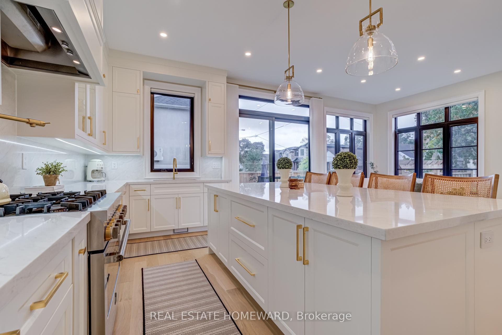 Photo 15 of 5 Taylor Drive, Toronto, East York — HOMEH