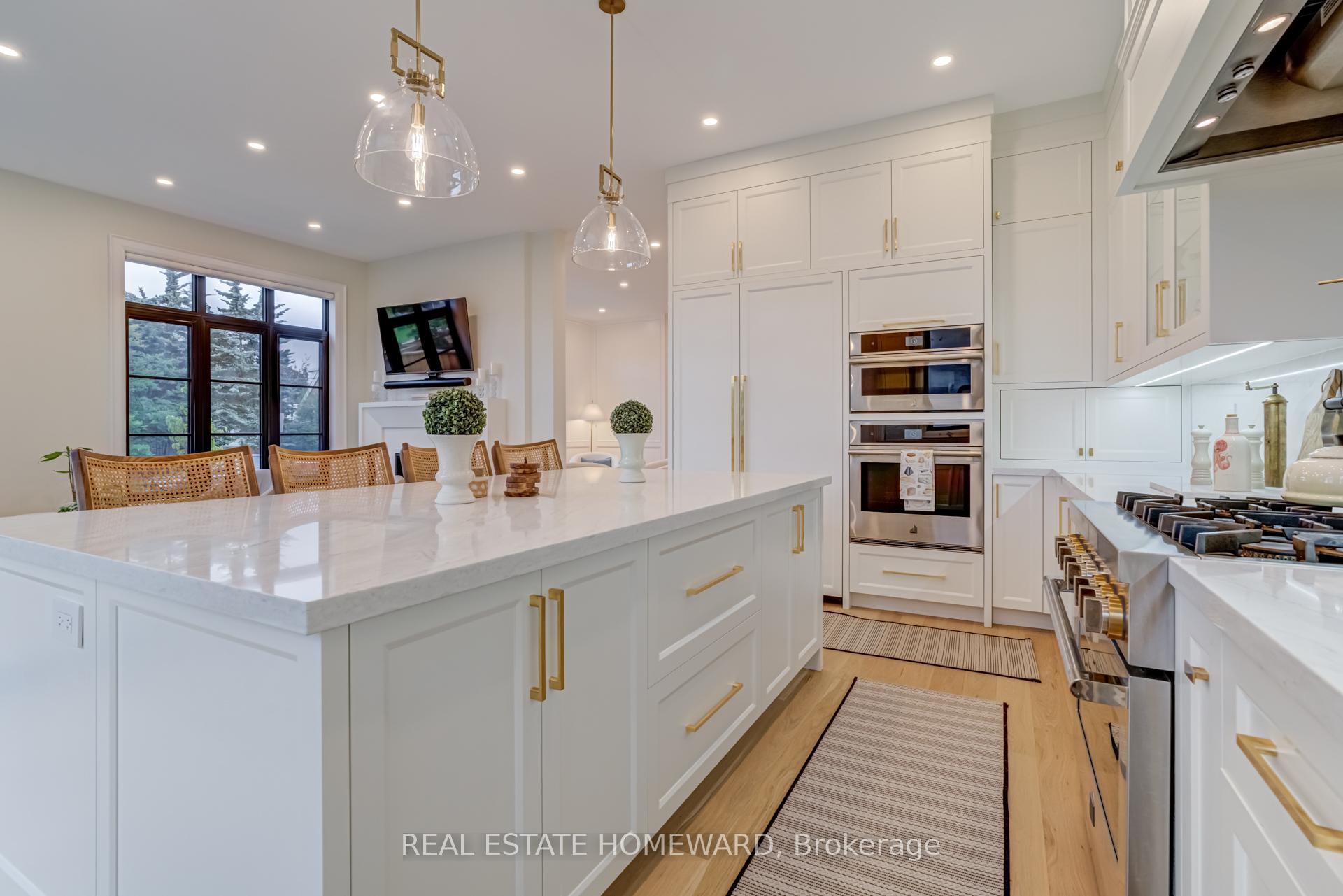 Photo 16 of 5 Taylor Drive, Toronto, East York — HOMEH