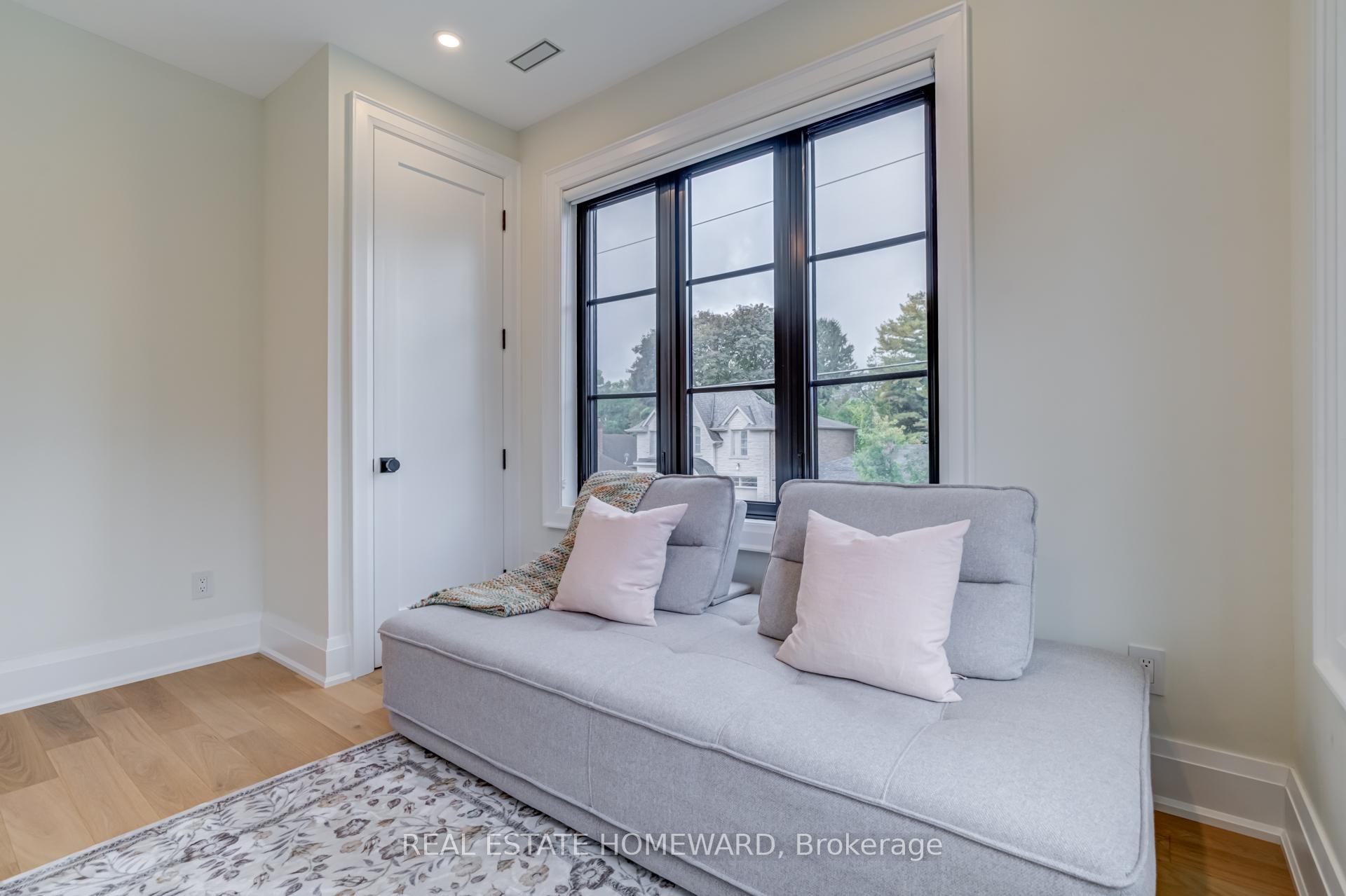 Photo 31 of 5 Taylor Drive, Toronto, East York — HOMEH