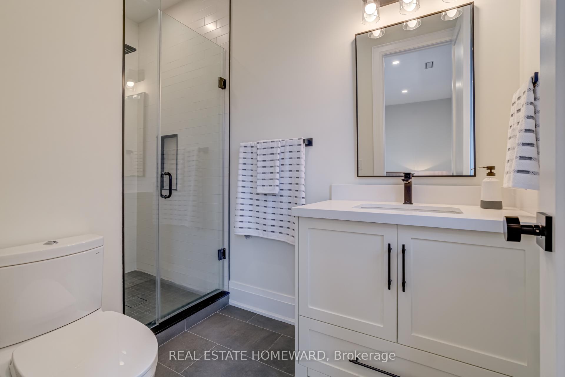 Photo 34 of 5 Taylor Drive, Toronto, East York — HOMEH