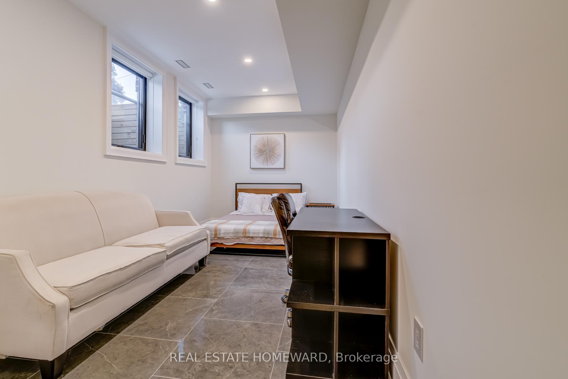 Photo 40 of 5 Taylor Drive, Toronto, East York — HOMEH